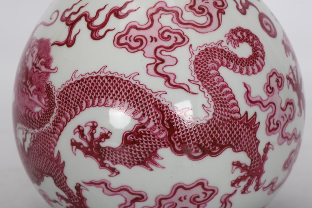 An Exquisite Enamel Ruby Red-Glazed Dragon Pattern Vase - 5