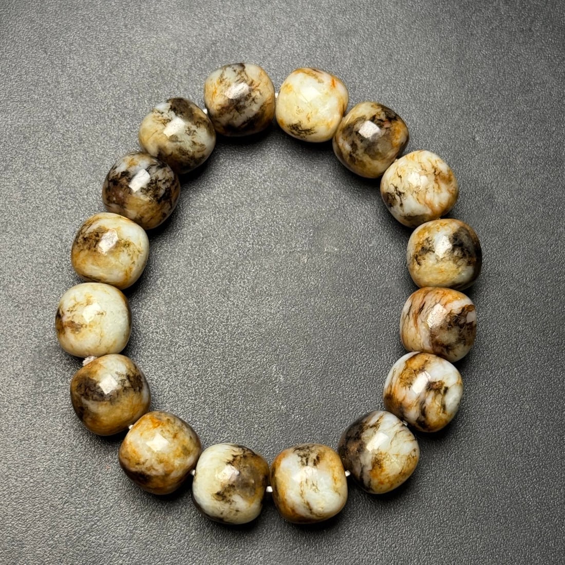 An Exquisite White Jade Bracelets - 2