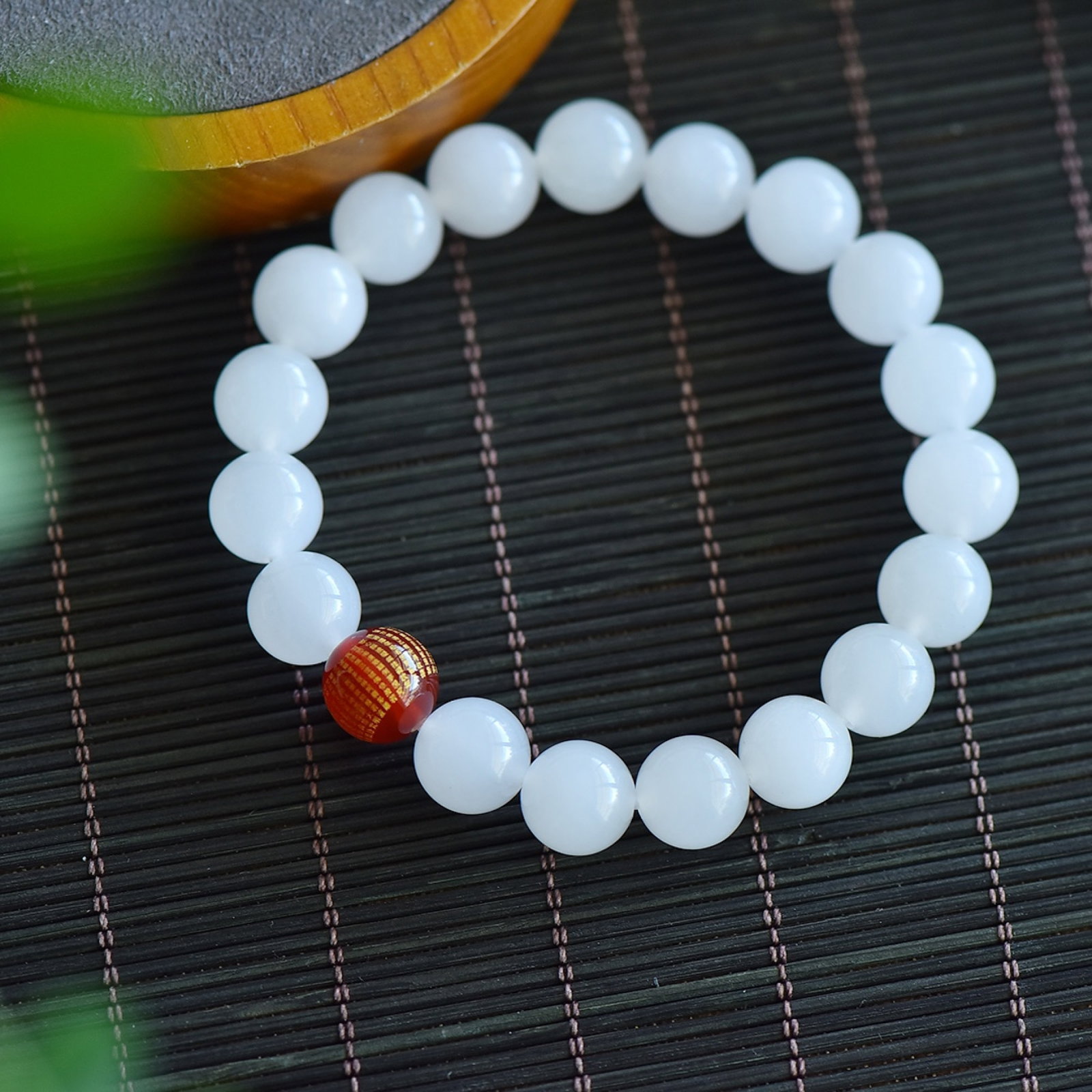 An Exquisite White Jade Bracelets - 2