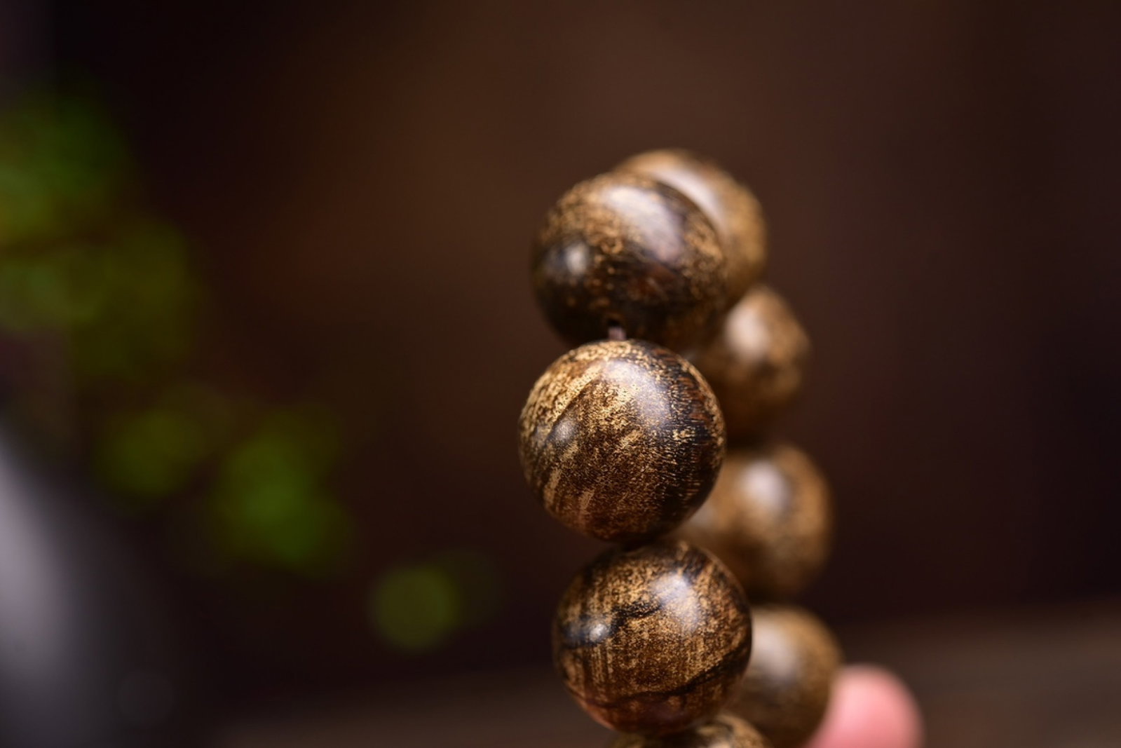 An Exquisite Eaglewood Bracelets - 5