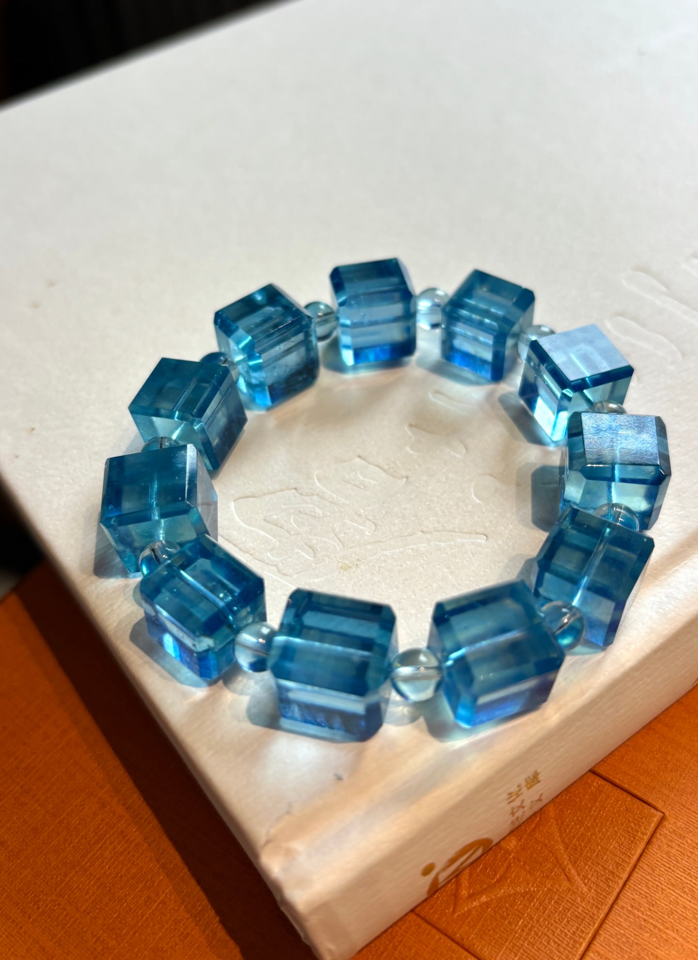 An Exquisite Aquamarine Bracelets - 2