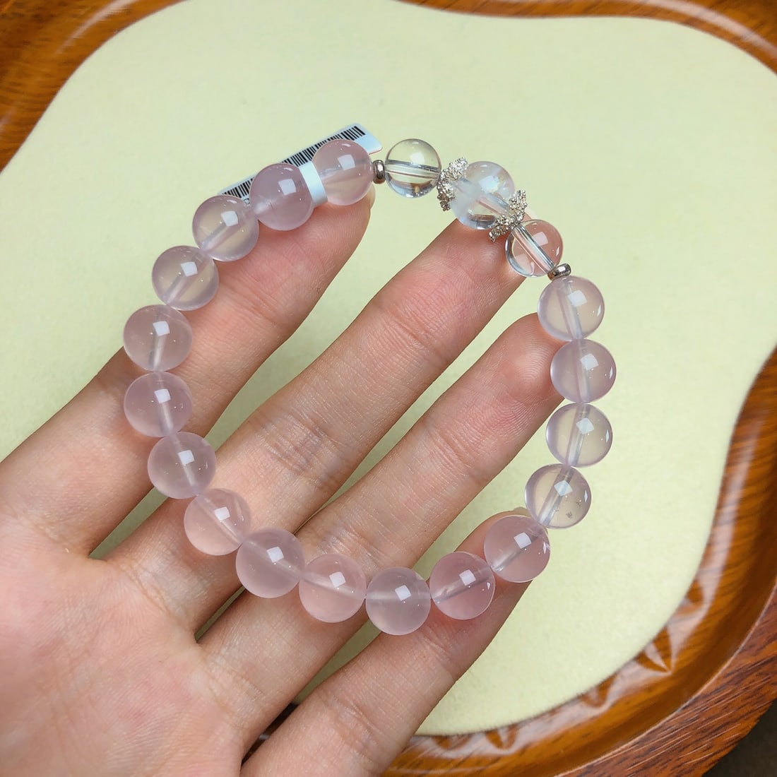 An Exquisite Crystal Bracelets: An Exquisite Crystal Bracelets,Size:9mm,9.5mm,Weight:20.6g 水晶手串