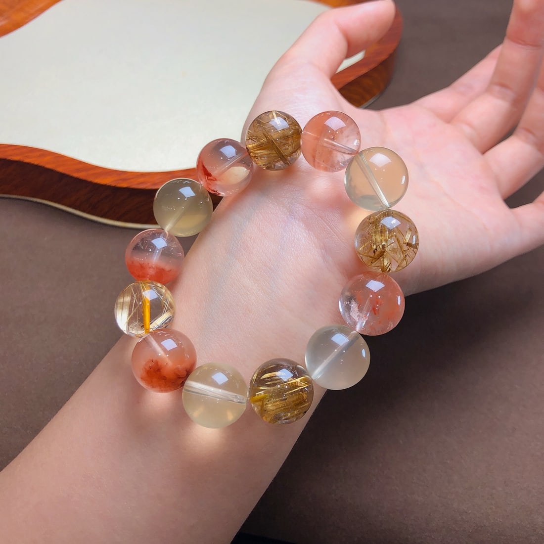 An Exquisite Crystal Bracelets - 3