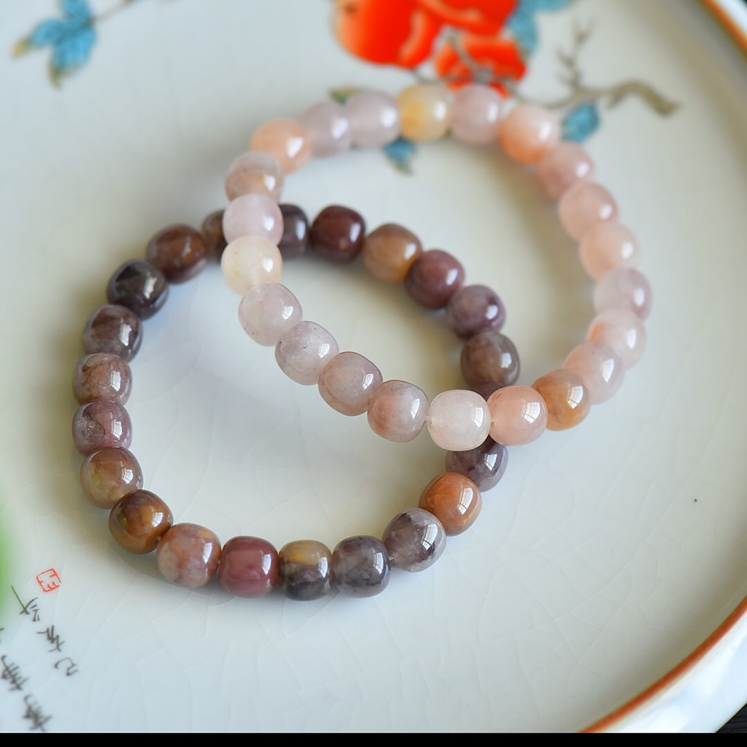 An Exquisite White Jade Bracelets - 2