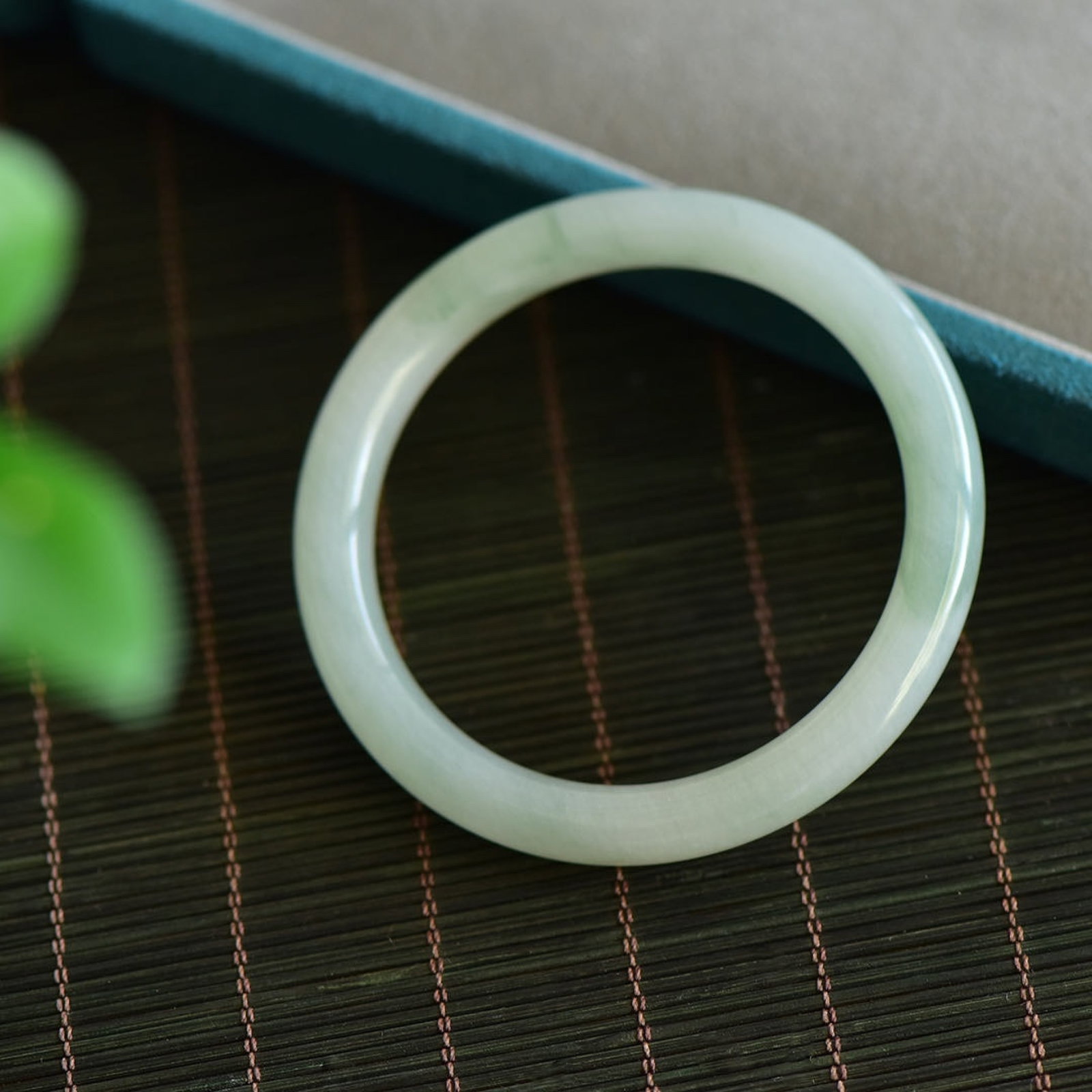 An Exquisite White Jade Bracelets - 3