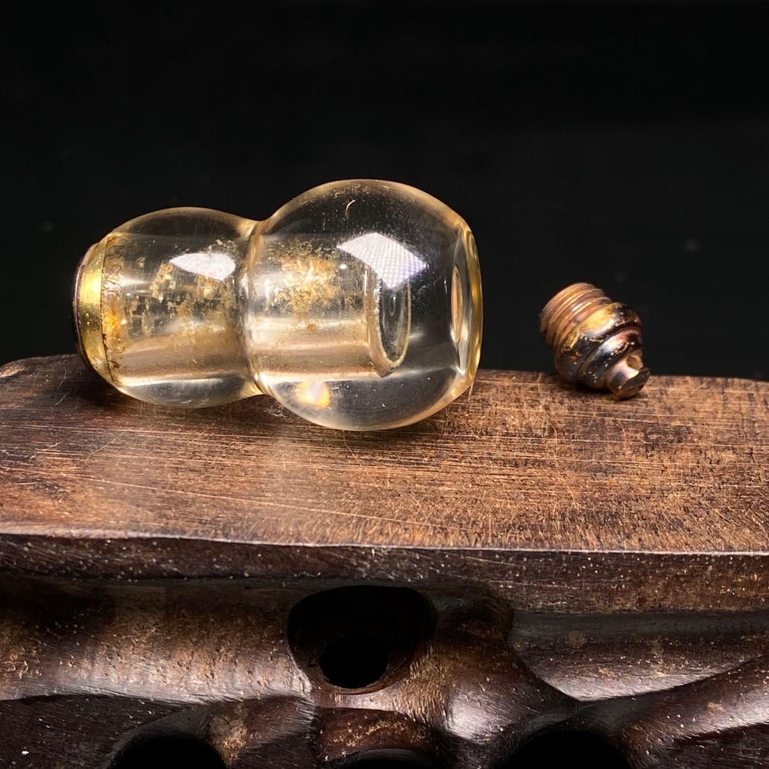 An Exquisite Crystal Bottle Gourd Pendant - 9
