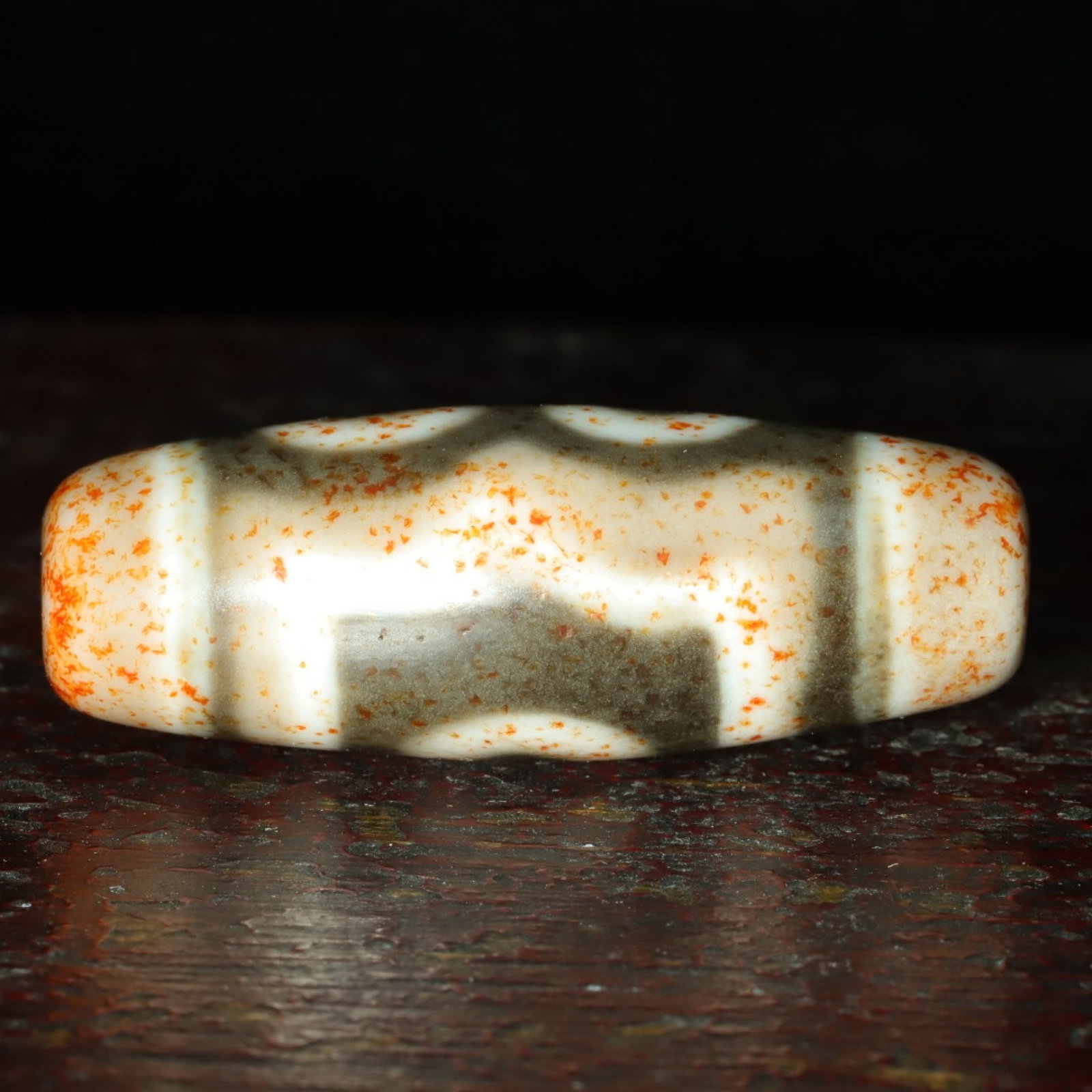 An Exquisite Three Eyes Dzi Bead Pendant - 6