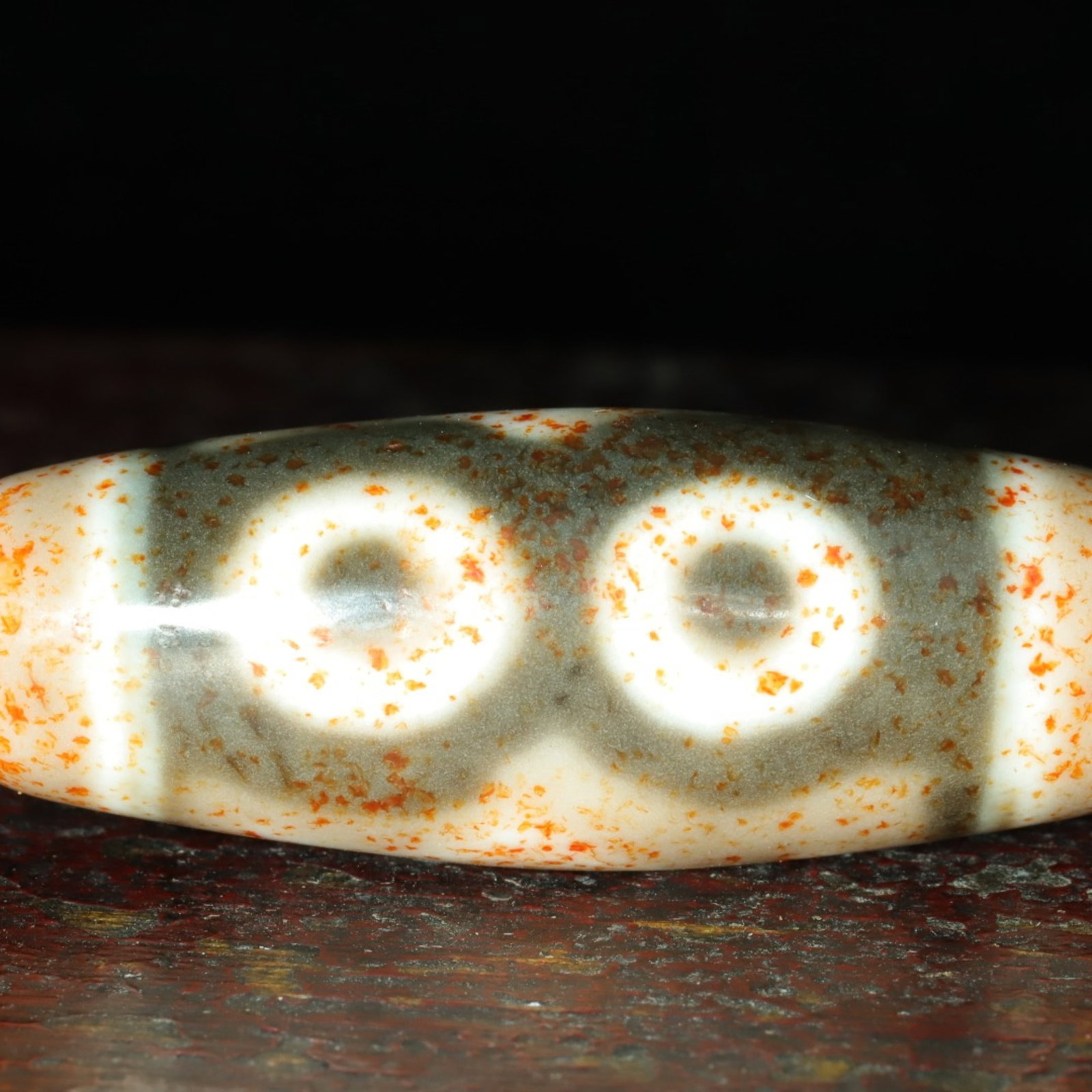An Exquisite Three Eyes Dzi Bead Pendant - 8