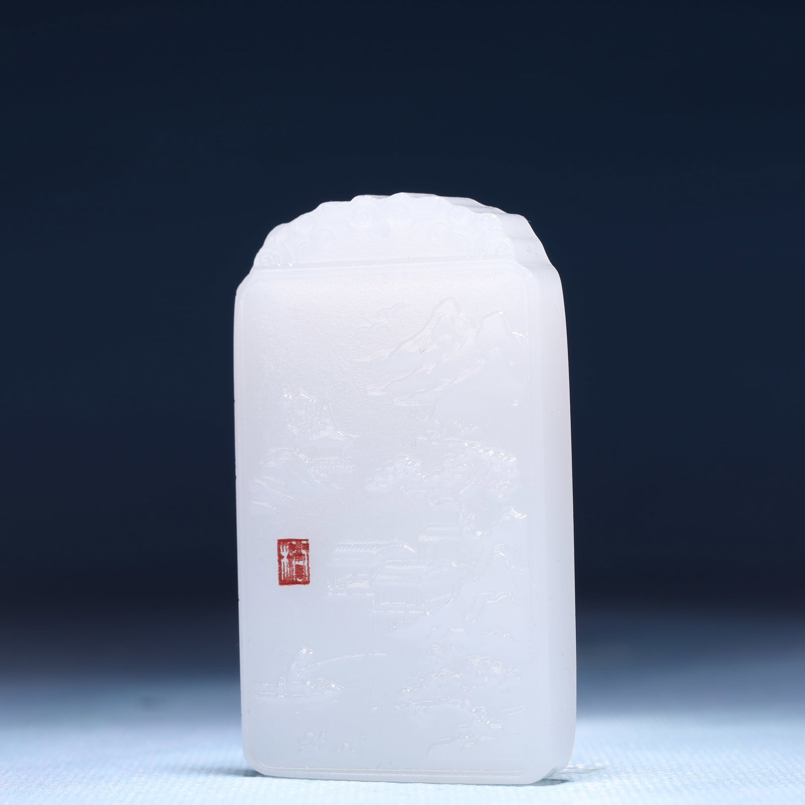 An Exquisite White Jade Landscape Pattern Pendant - 2