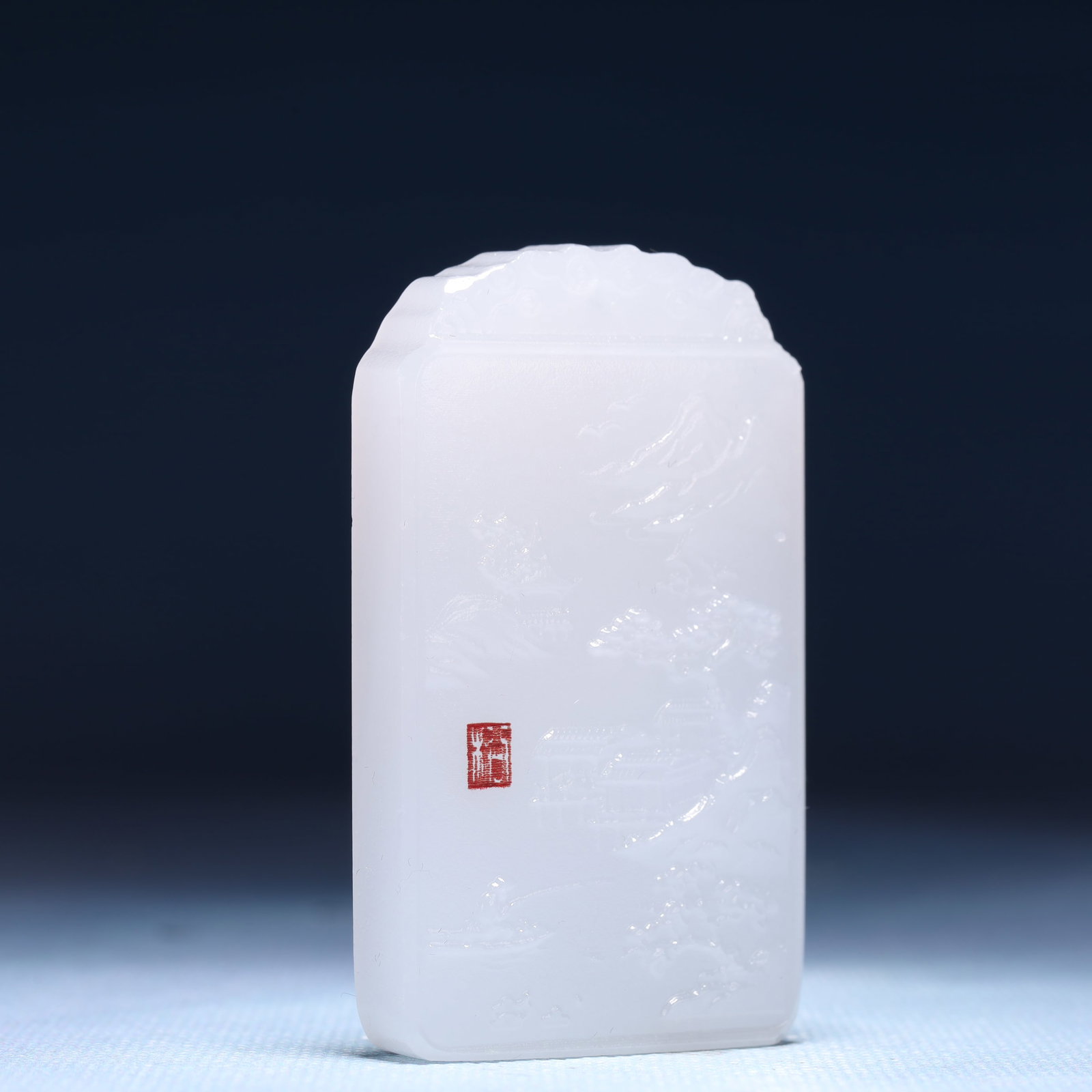 An Exquisite White Jade Landscape Pattern Pendant - 3