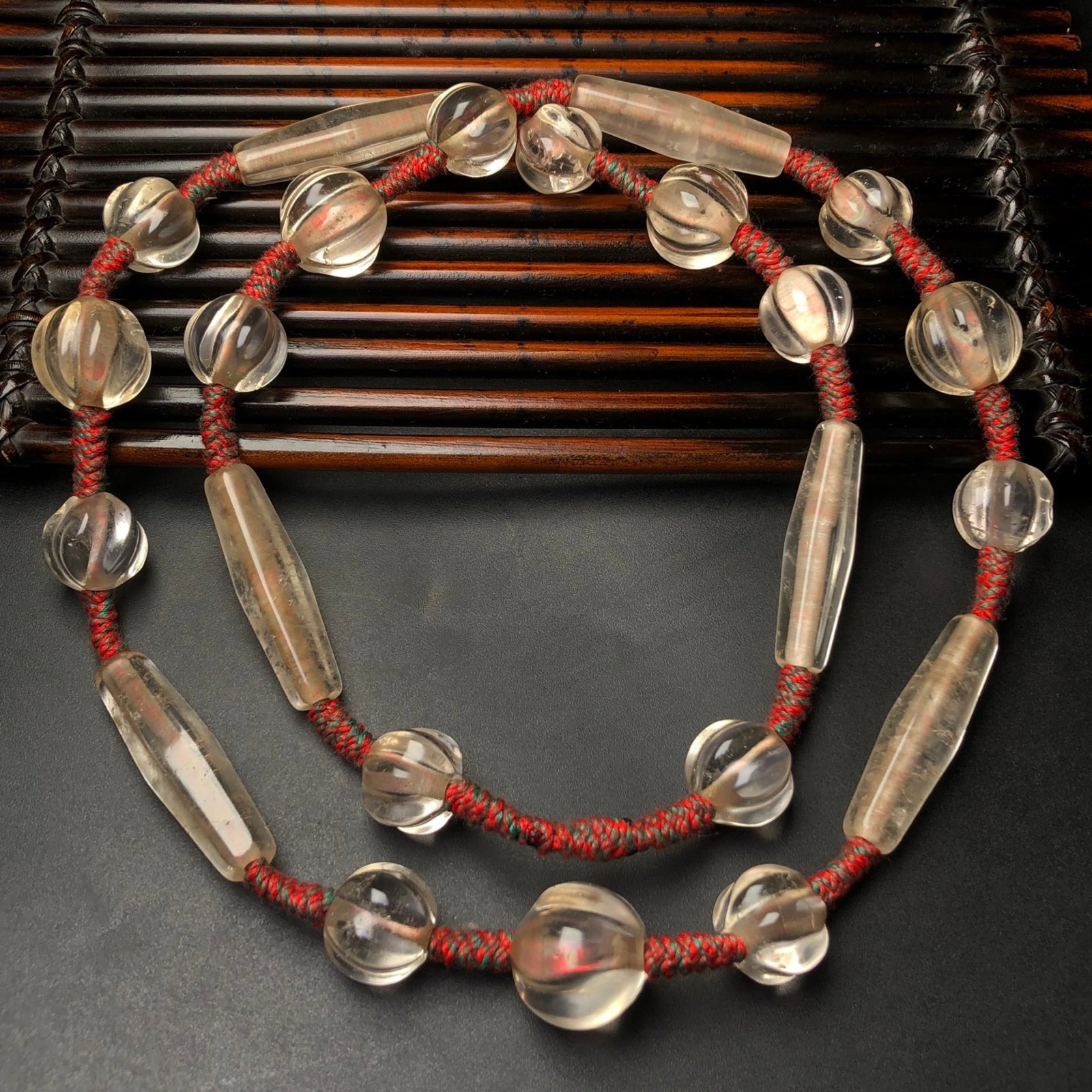 An Exquisite Crystal Necklace: An Exquisite Crystal Necklace,Size:18mm,15mm,39mmx9mm 水晶项链