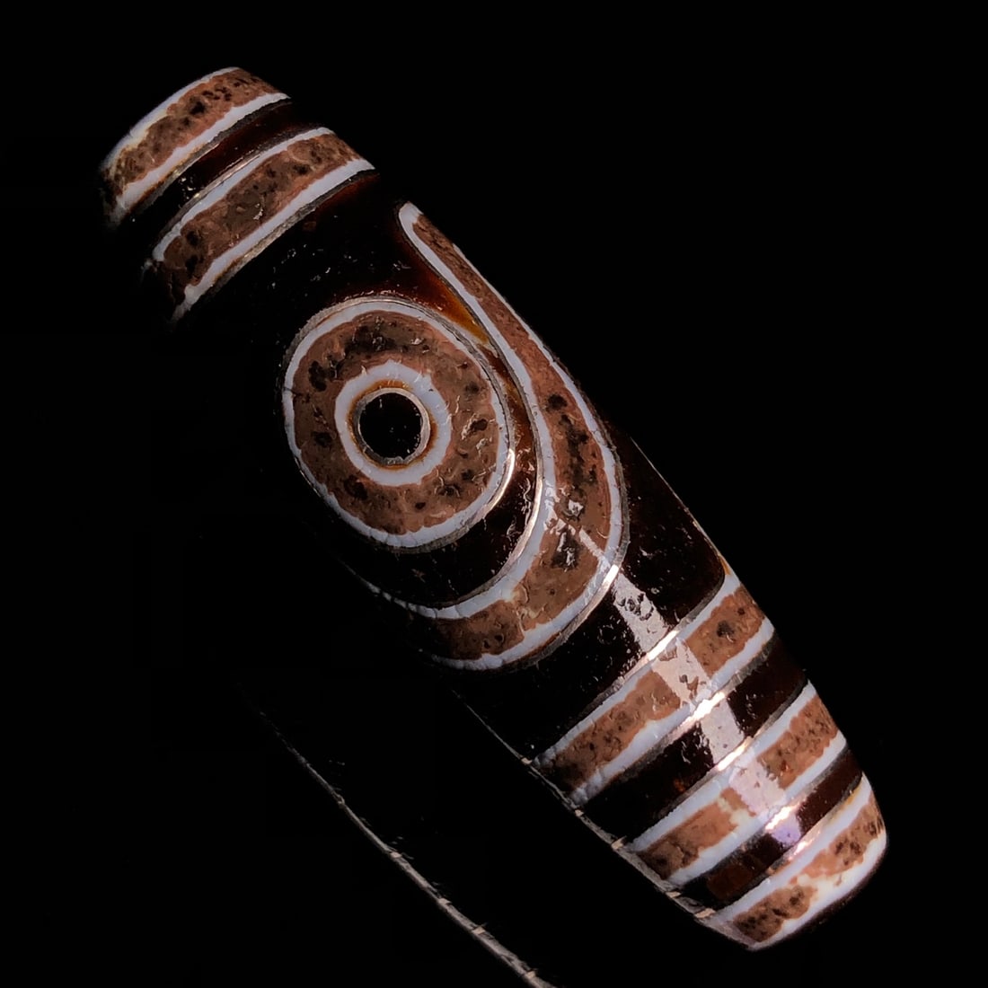 An Exquisite Two Eyes Dzi Bead Pendant - 3