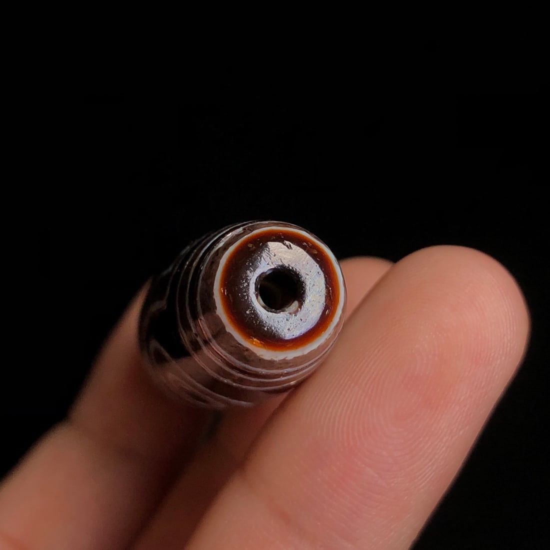 An Exquisite Two Eyes Dzi Bead Pendant - 9
