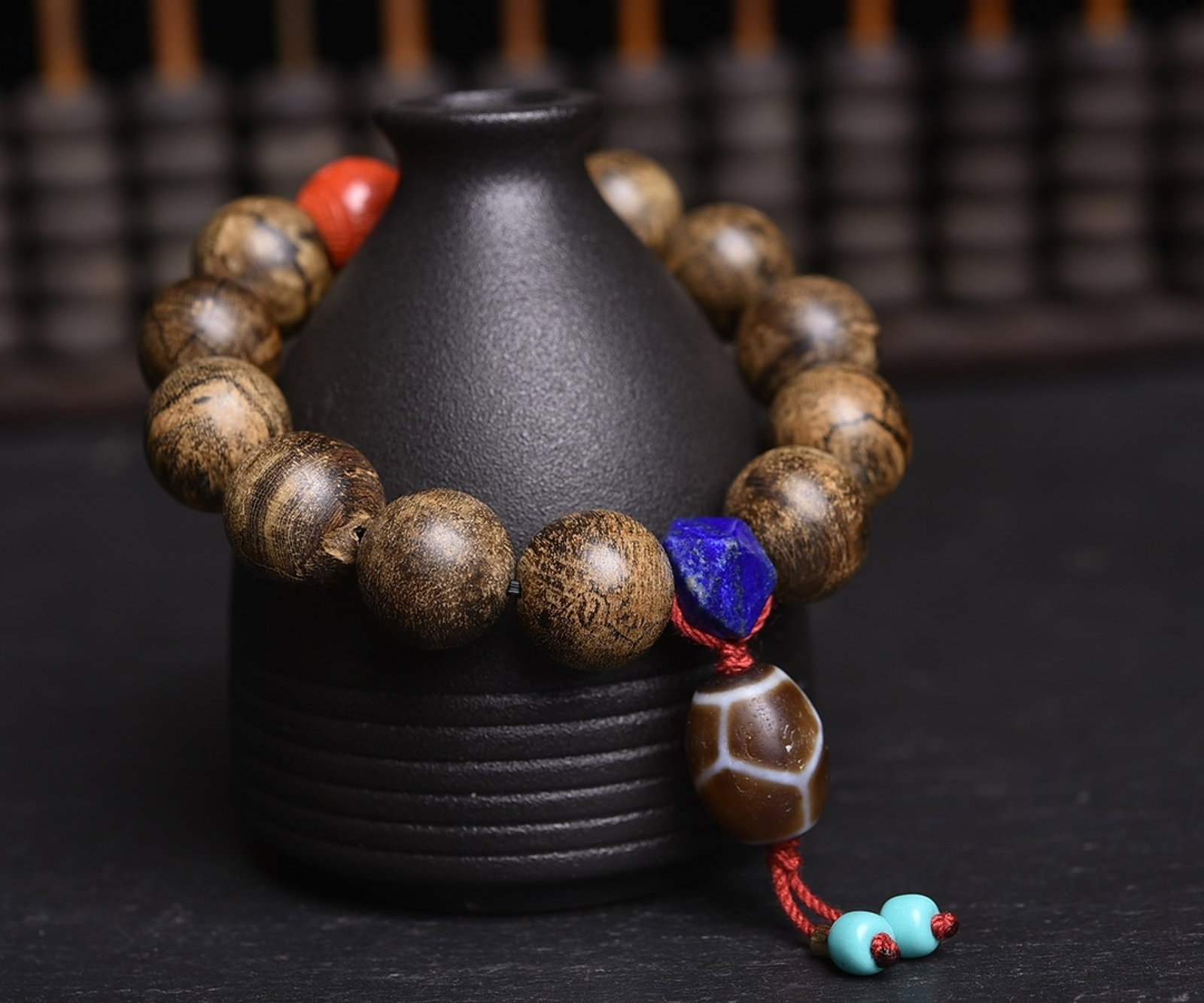 An Exquisite Eaglewood Bracelets,With Lapis Lazuli - 4