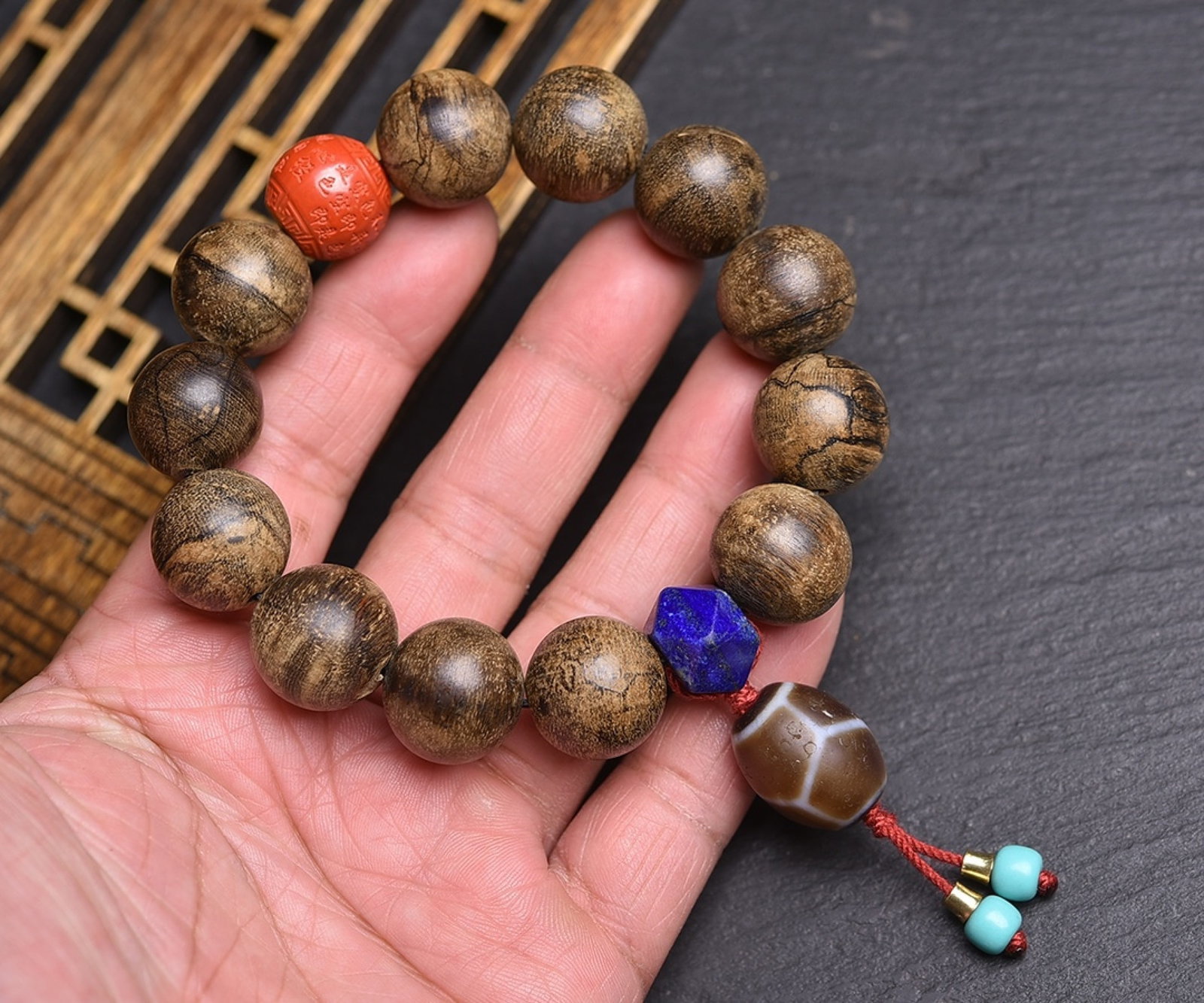 An Exquisite Eaglewood Bracelets,With Lapis Lazuli - 6