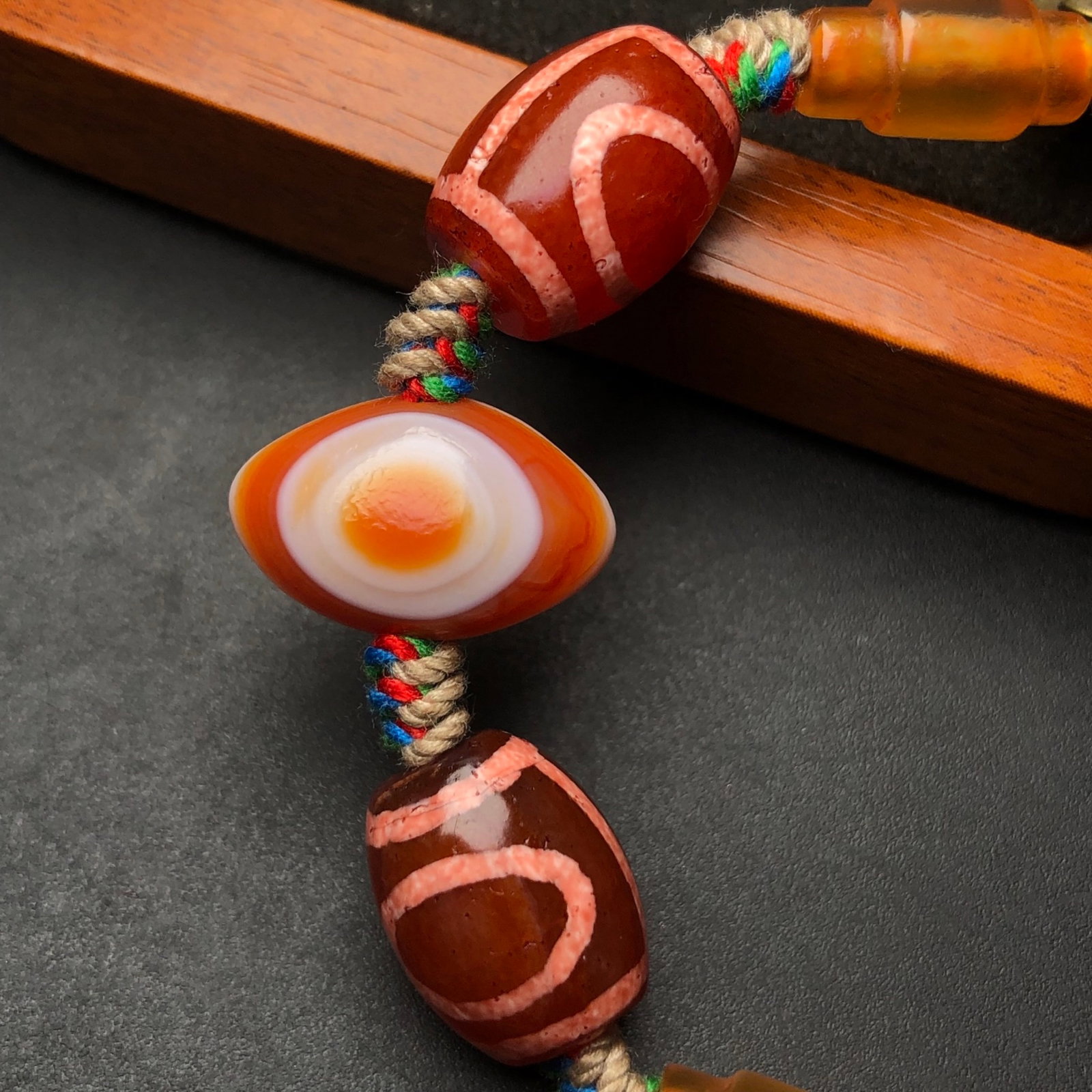 An Exquisite Inlaid Bronze Dzi Bead Bracelets - 8