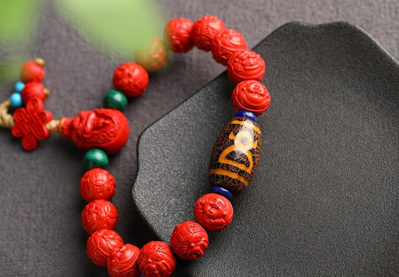 An Exquisite Cinnabar Bracelets - 4