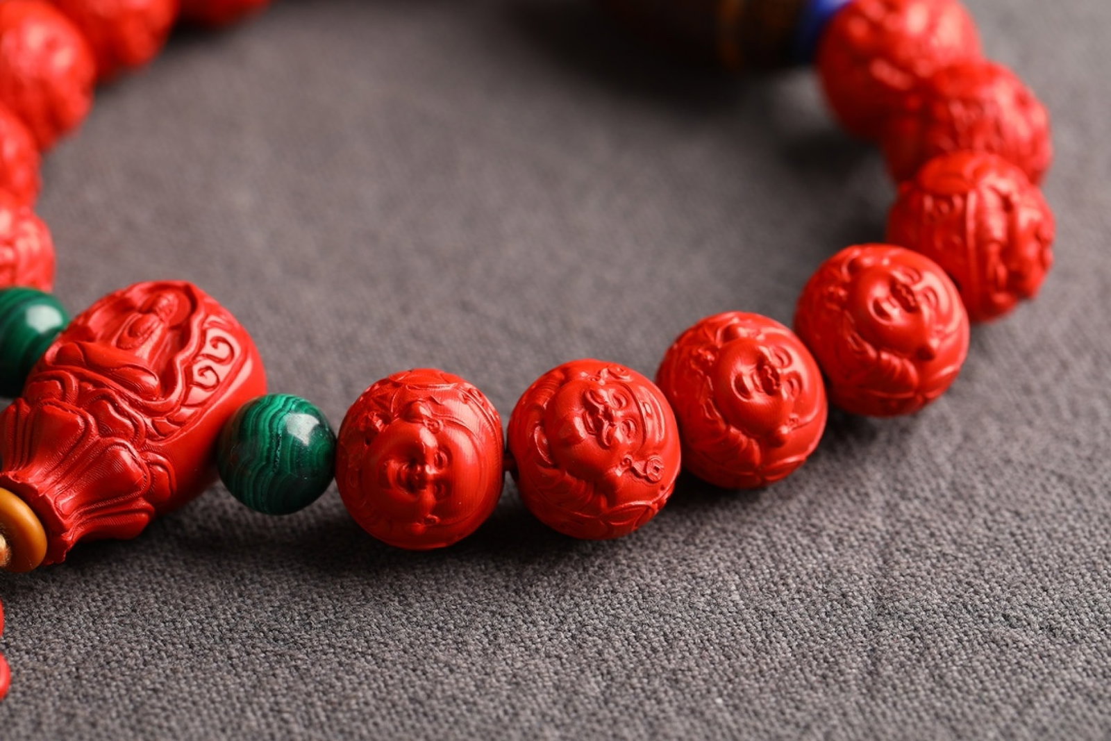 An Exquisite Cinnabar Bracelets - 7