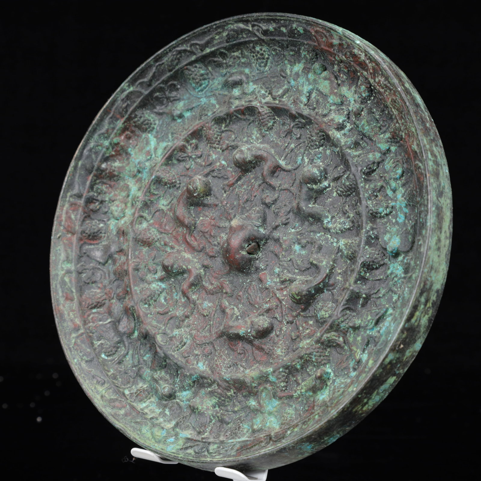 An Archaic Bronze Monkey Pattern Round Mirror - 7