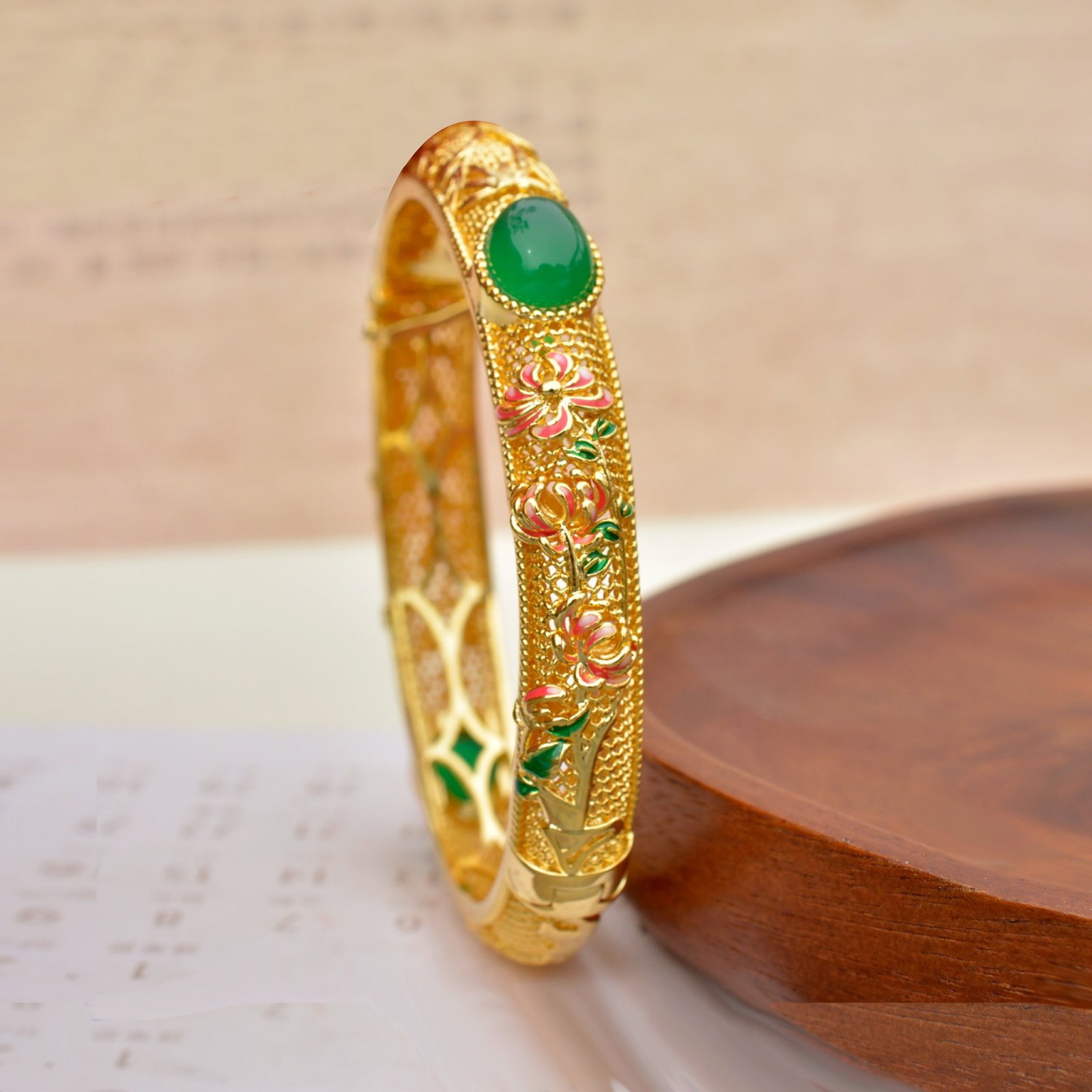 An Exquisite Enamel Bracelets - 4