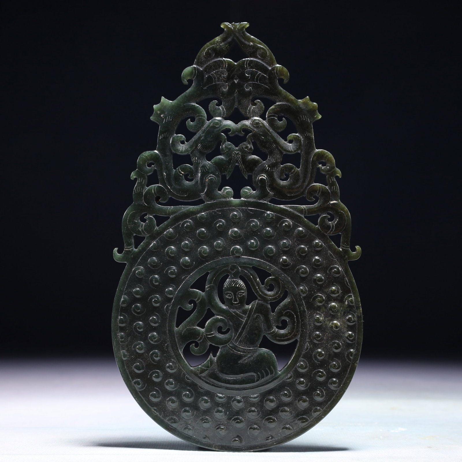 An Exquisite Jasper Figure Pattern Pendant: An Exquisite Jasper Figure Pattern Pendant,Qing Dynasty,China,Size:4.1inx7.1in,Weight:224.8g 碧玉人物纹挂件,中国清代