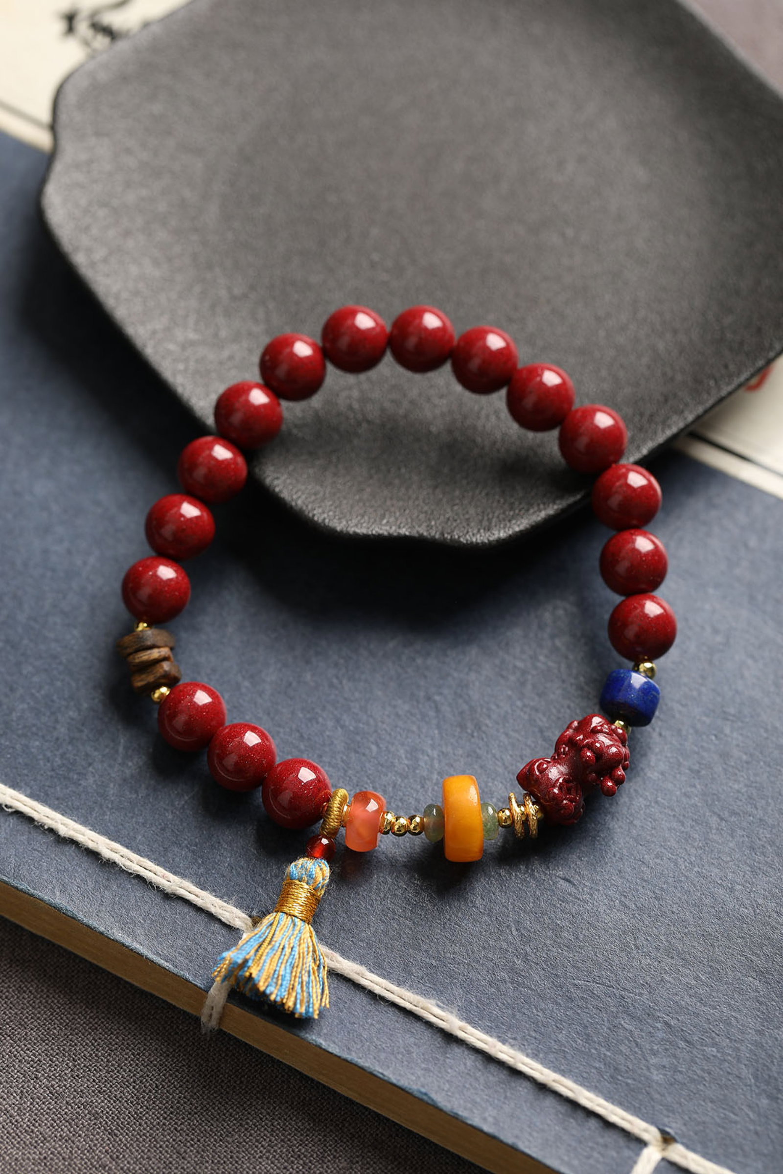 An Exquisite Cinnabar Bracelets - 3