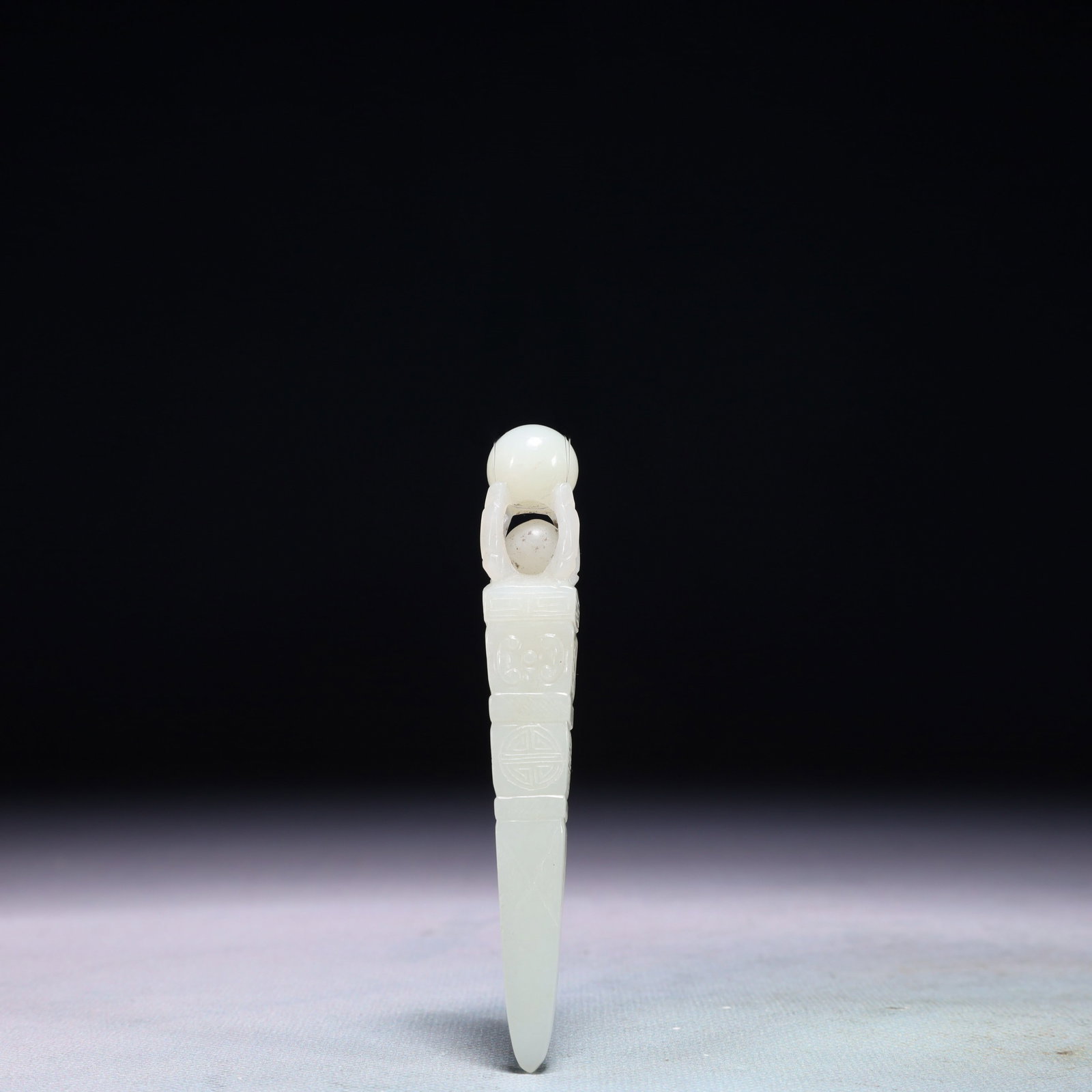 An Exquisite White Jade Ritual Implement - 2
