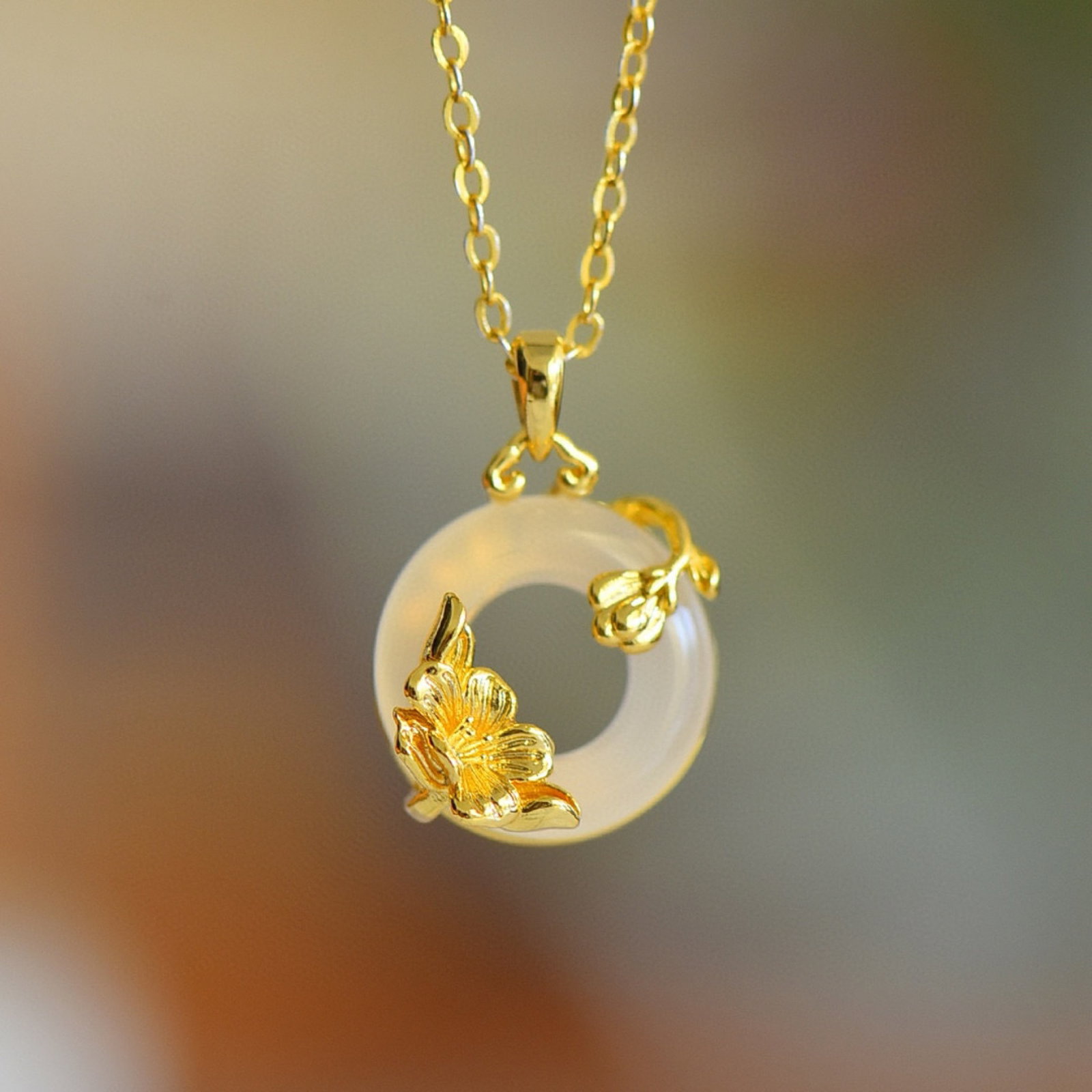 An Exquisite Pendant - 5