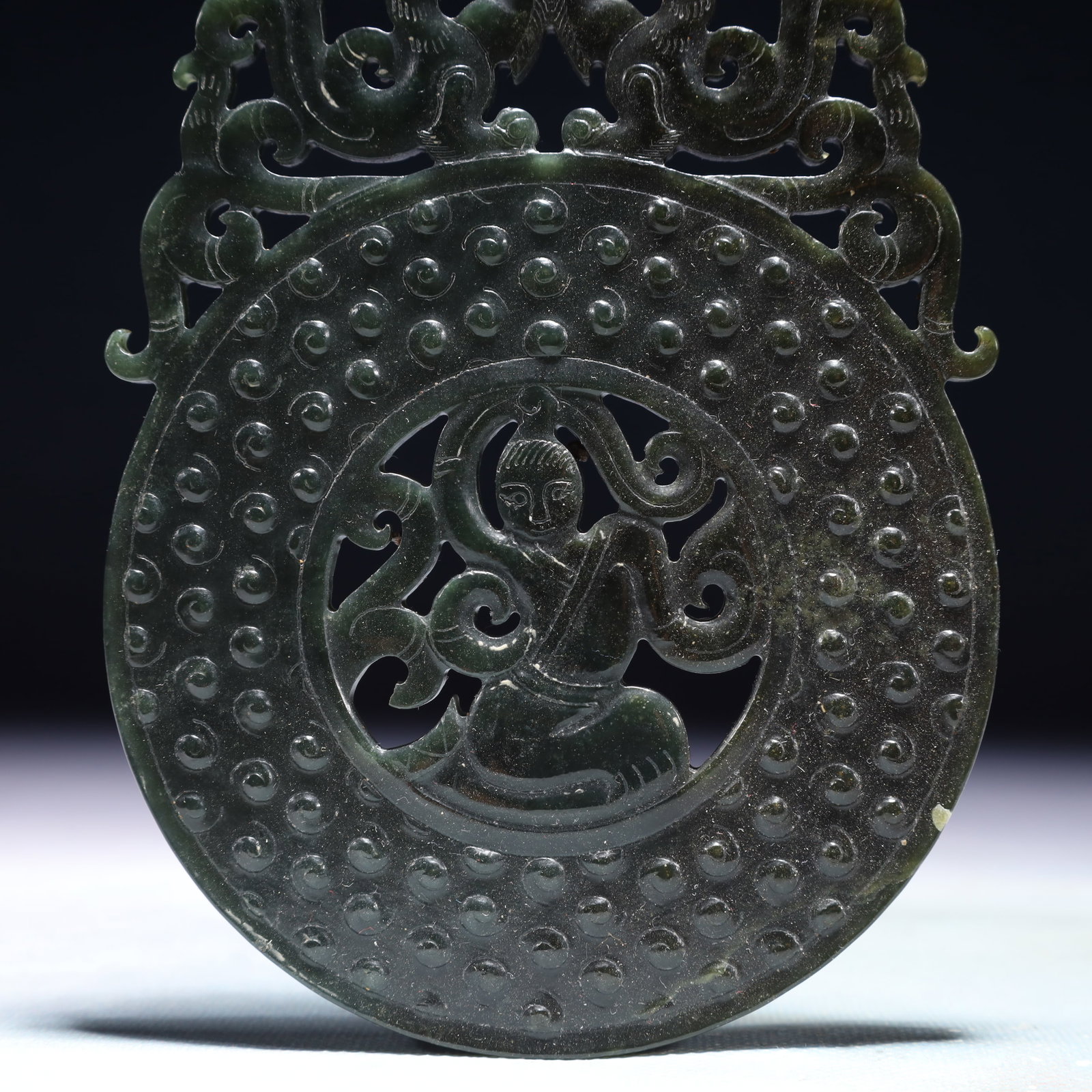 An Exquisite Jasper Figure Pattern Pendant - 3