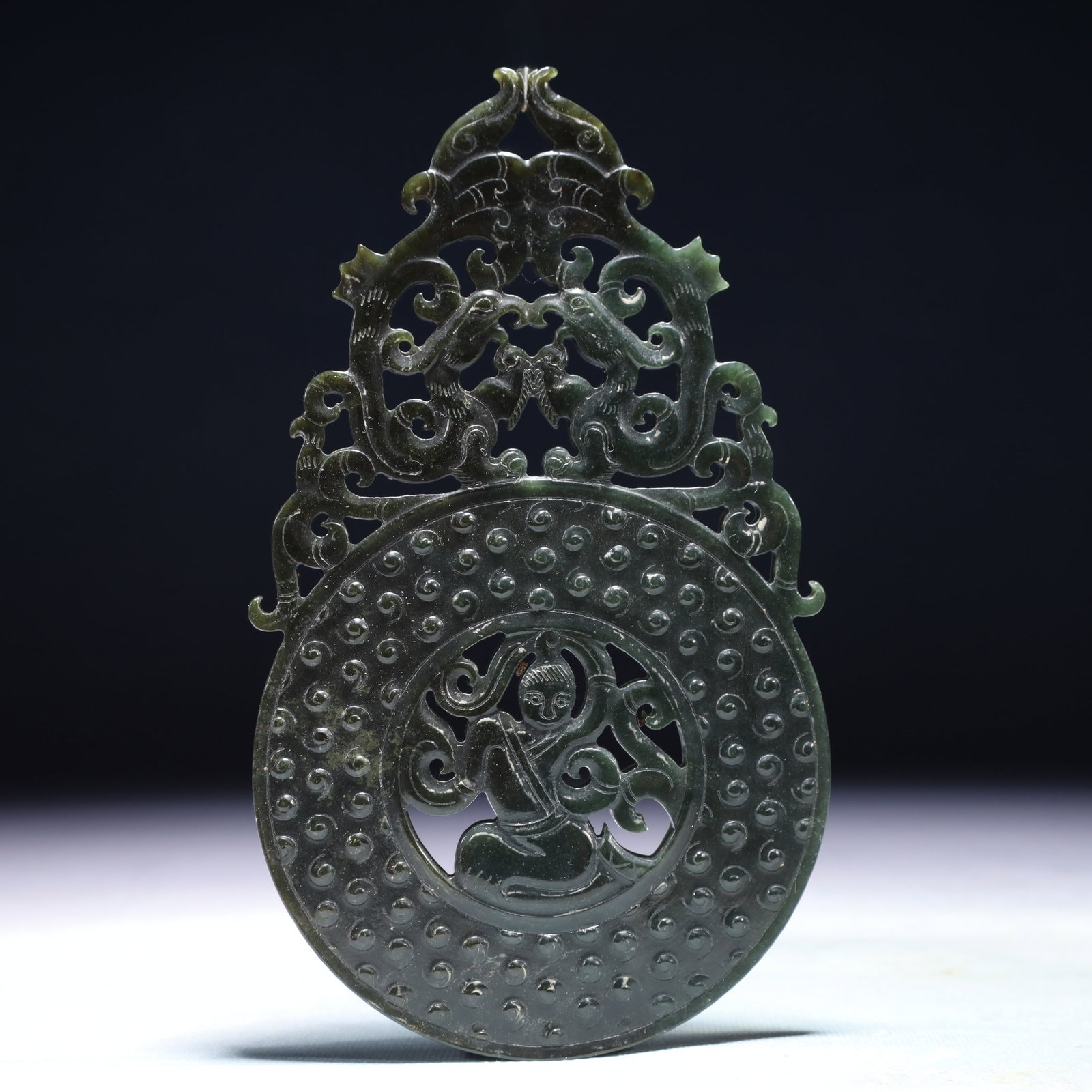 An Exquisite Jasper Figure Pattern Pendant - 6