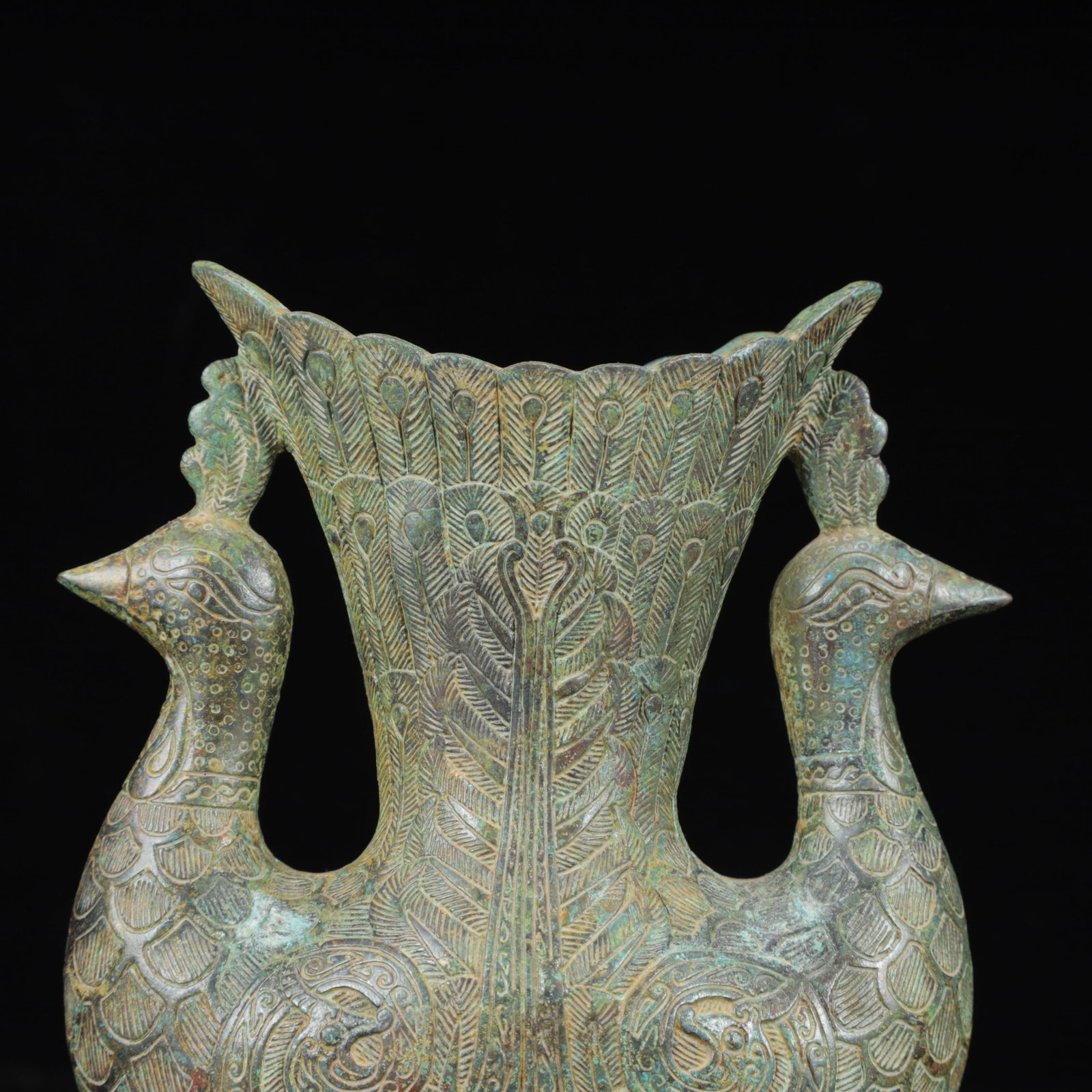An Archaic Bronze Phoenix Pattern Phoenix Cup - 2