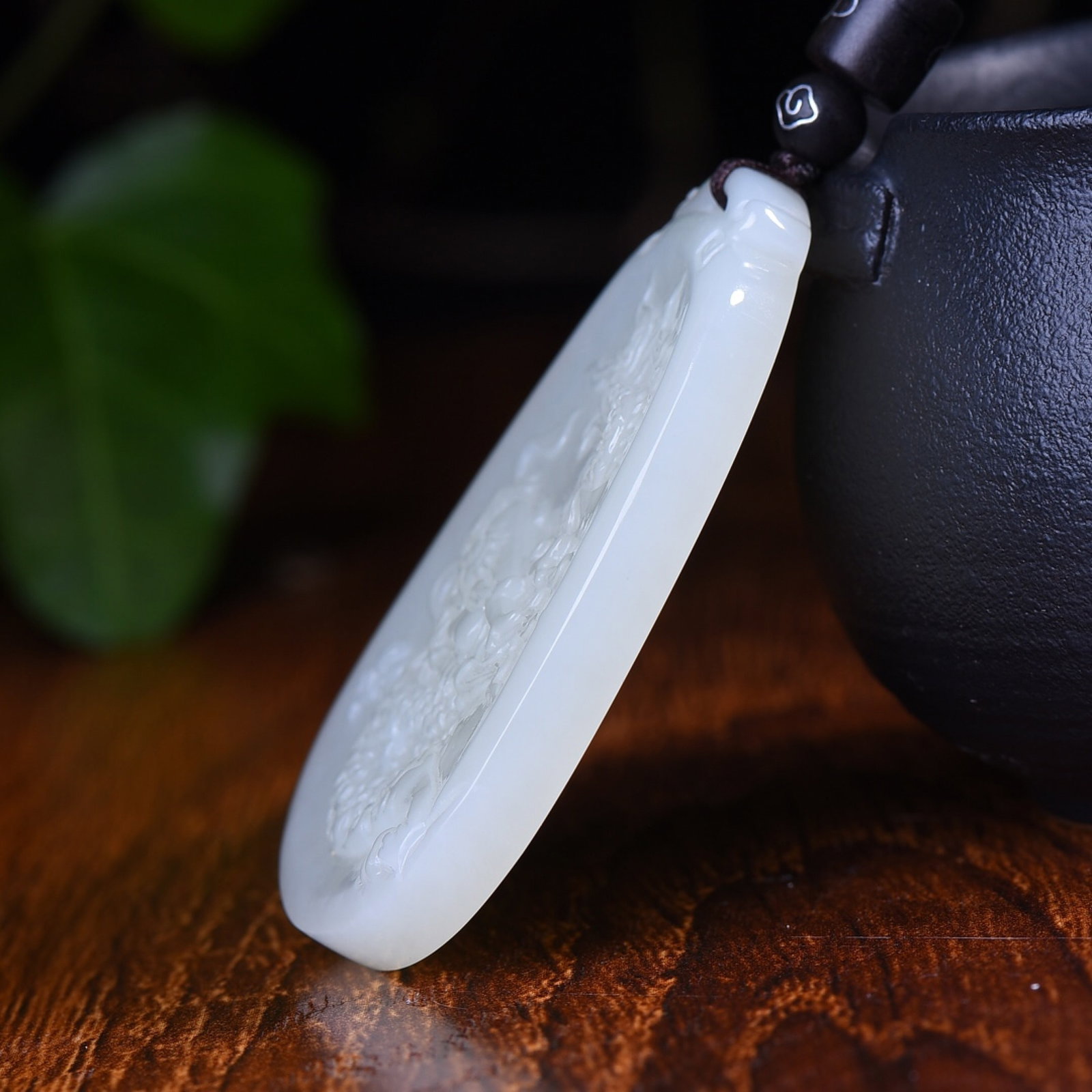 An Exquisite White Jade Dragon Pattern Pendant - 3