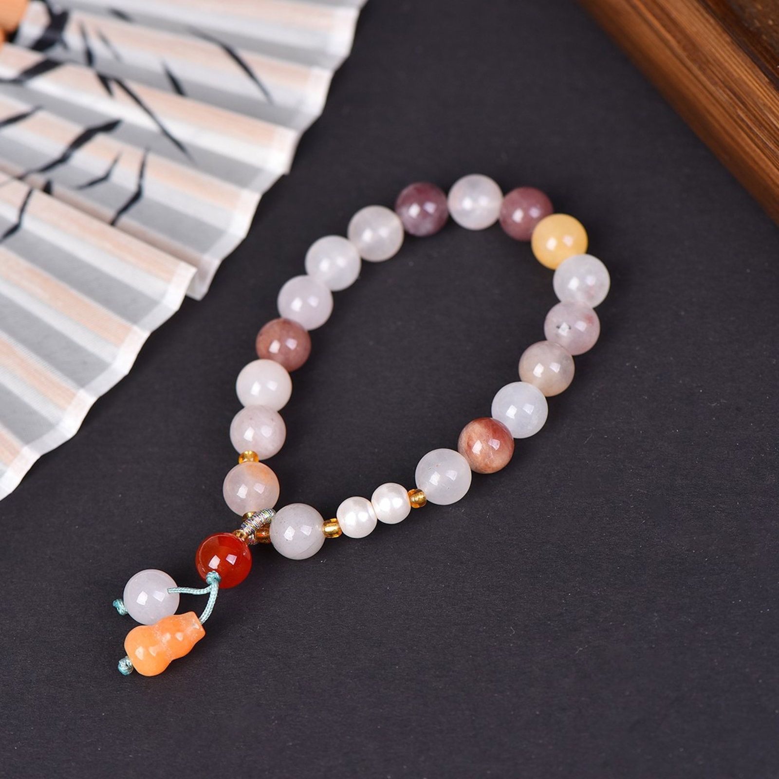 An Exquisite Jadeite Bracelets - 3