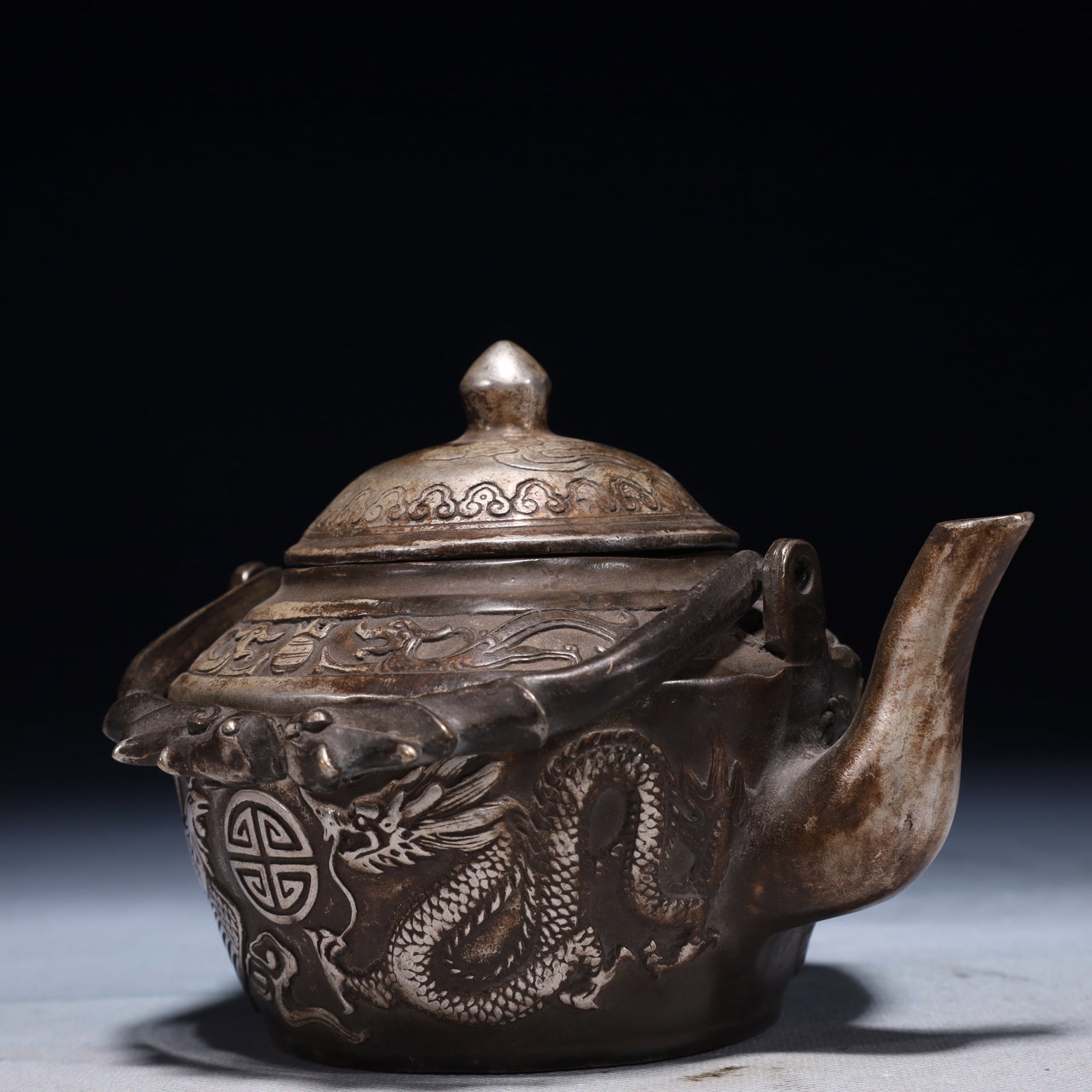 An Exquisite Silver-plated Bronze Dragon and Phoenix Pattern Loop-Handled Pot - 2