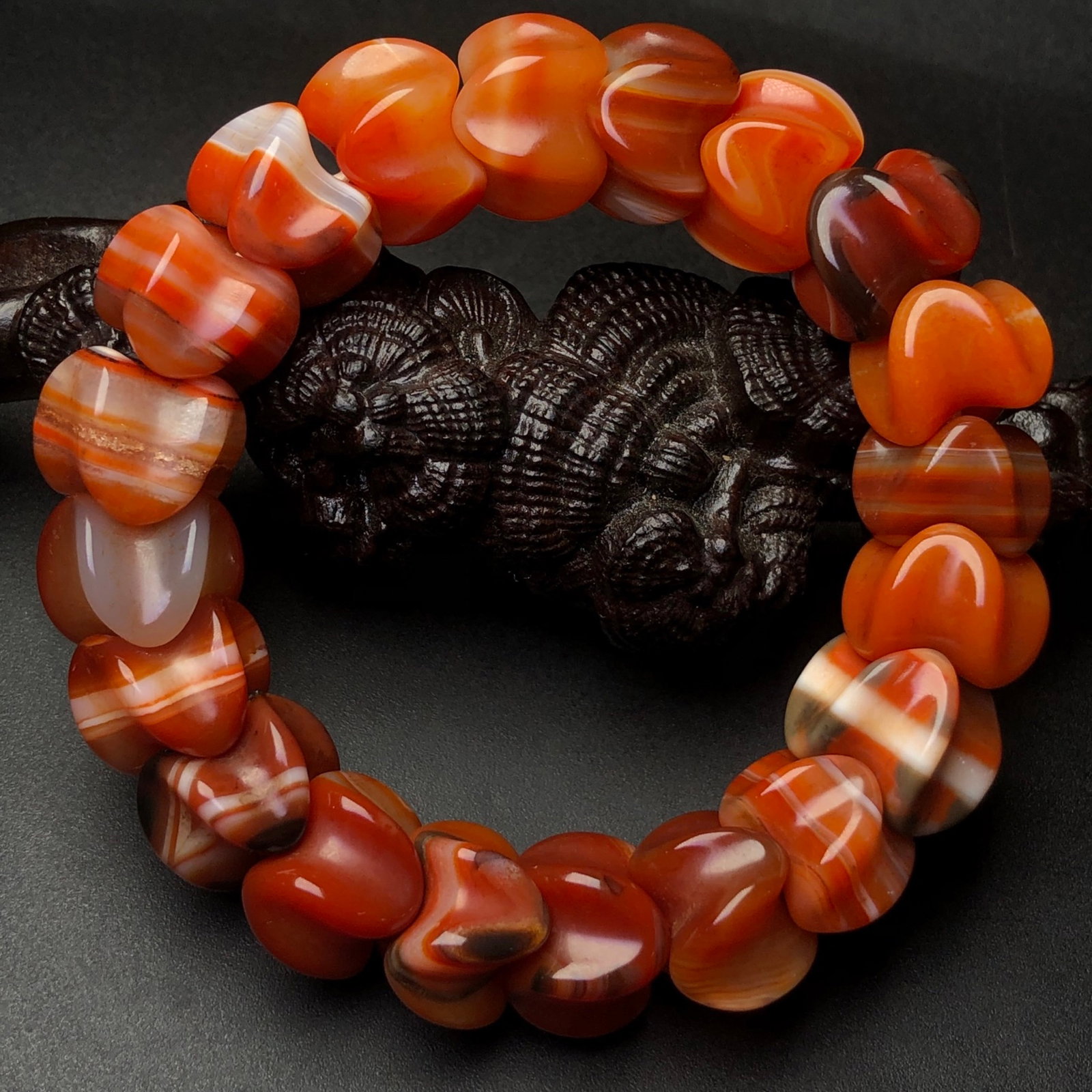 An Exquisite Agate Bracelet - 2