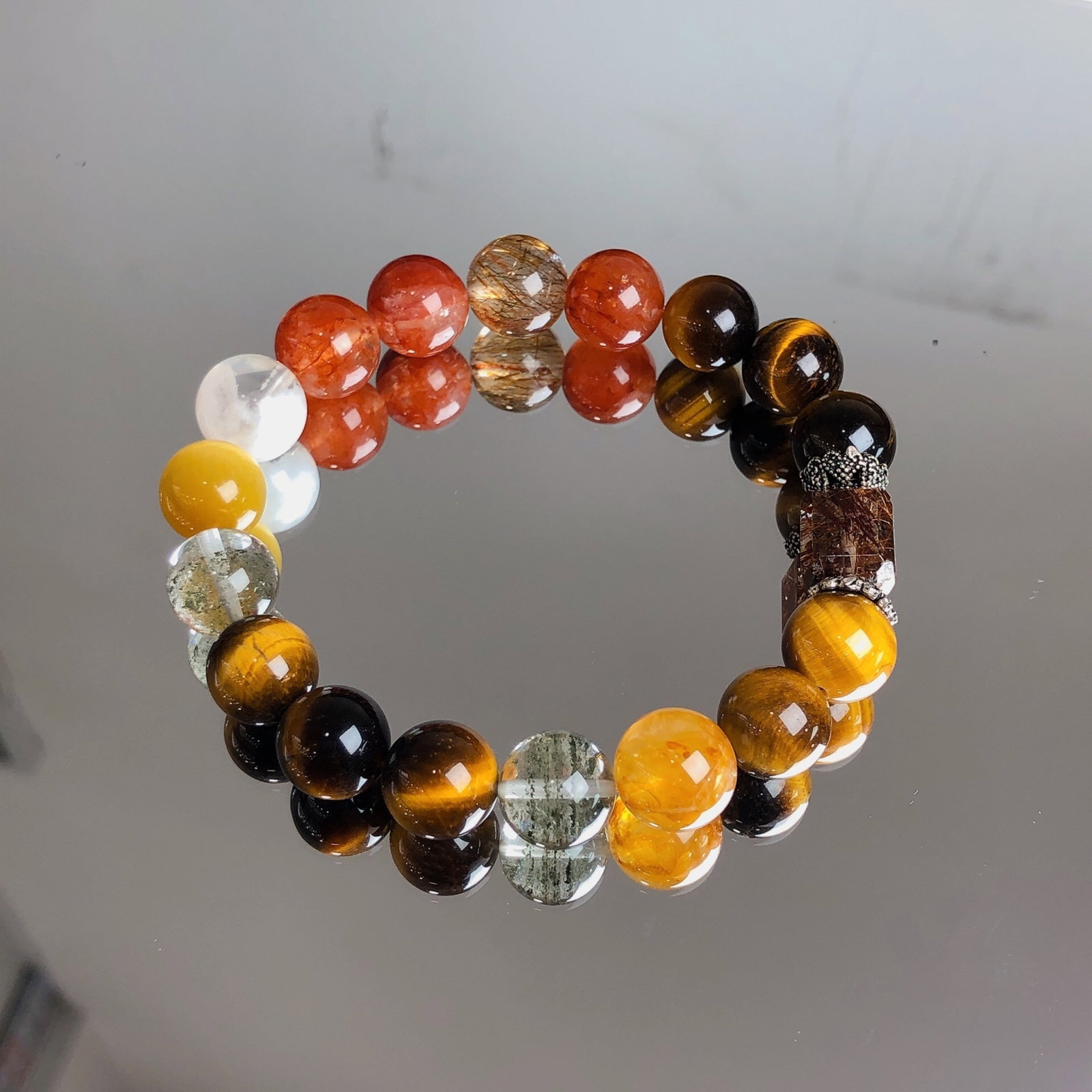 An Exquisite Crystal Bracelets - 2