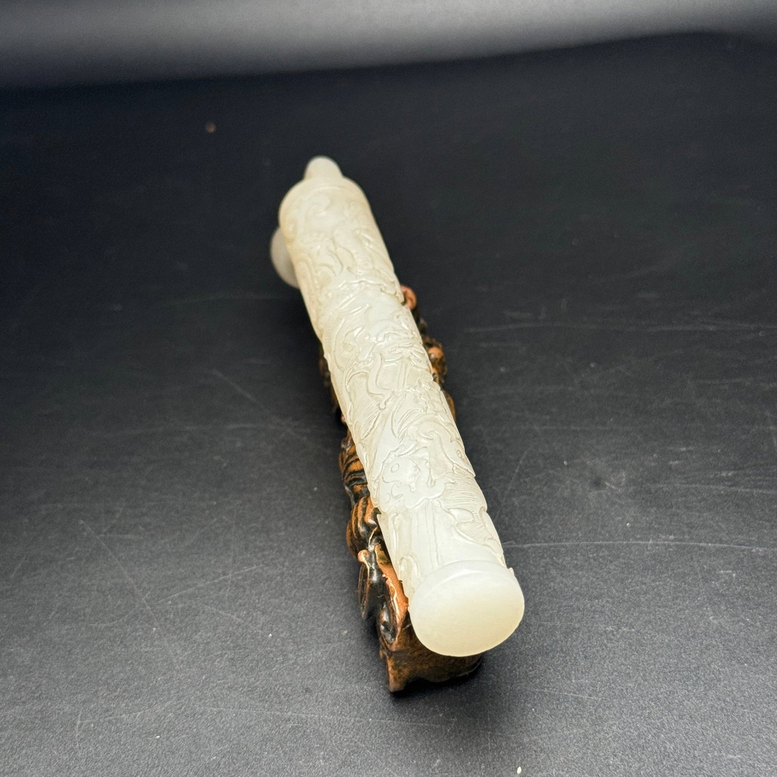 An Exquisite White Jade Dragon Pattern Pendant - 4