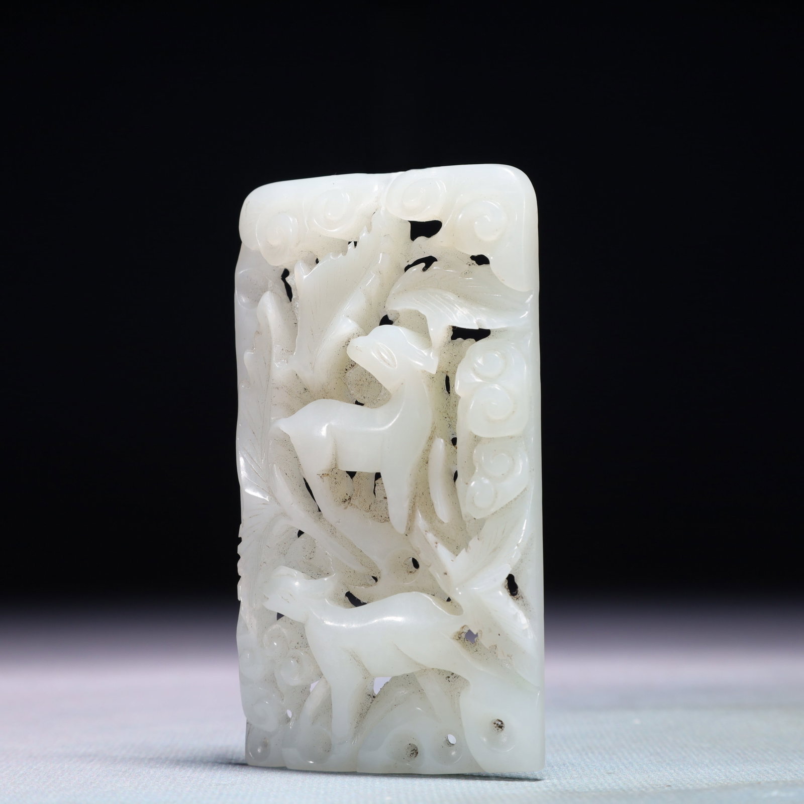 An Exquisite White Jade Sheep Pattern Pendant - 2