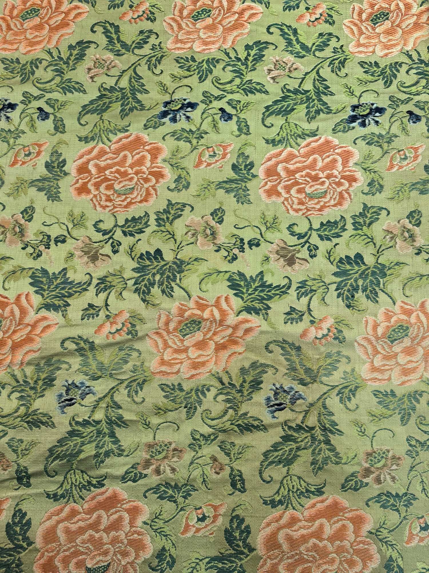 A Precious Flower Pattern Silk Fabric - 3