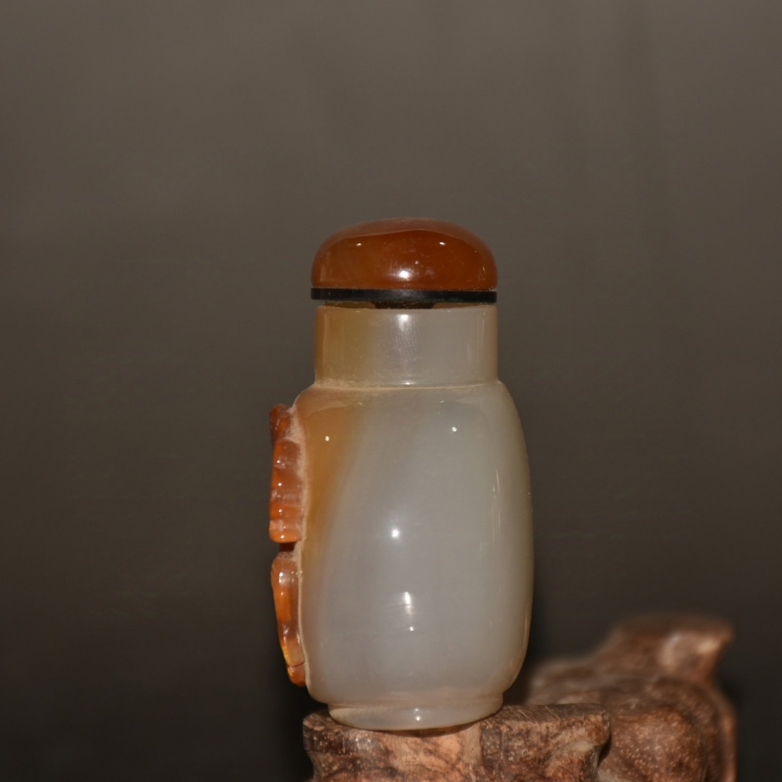 An Exquisite Agate Horse Pattern Snuff Bottle - 3