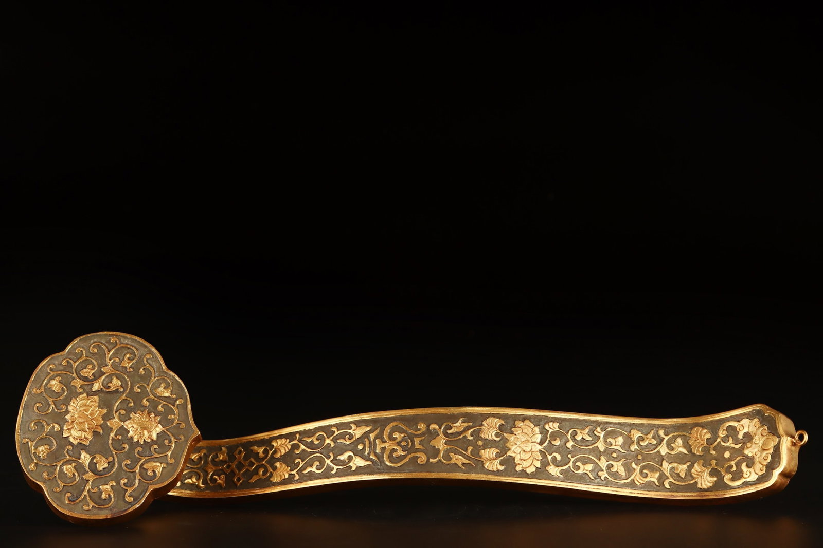 An Exquisite Gilt Lotus Pattern Ruyi - 3