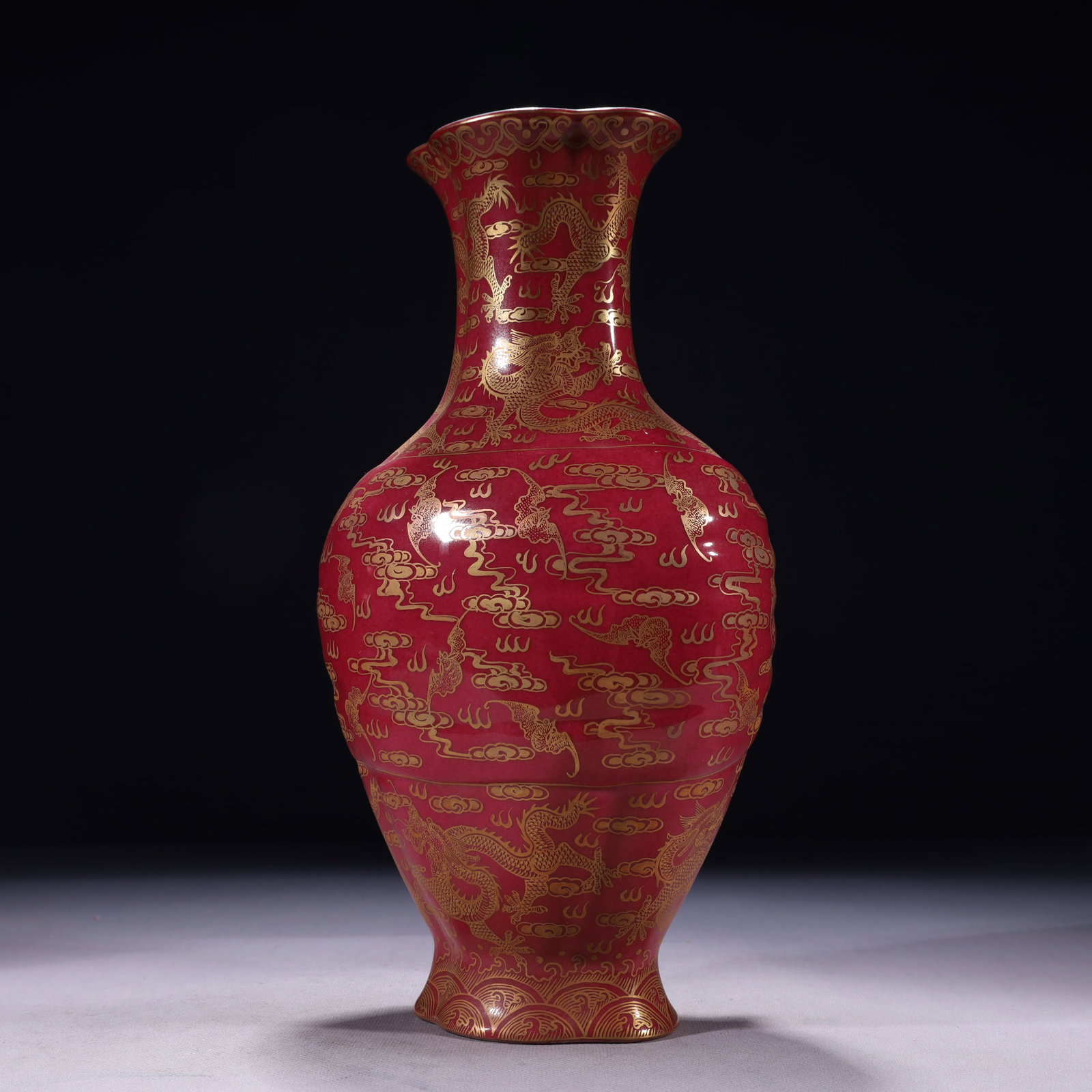 An Exquisite Ruby Red-Glazed Painted Gold Auspicious Cloud and Dragon Pattern Vase - 8