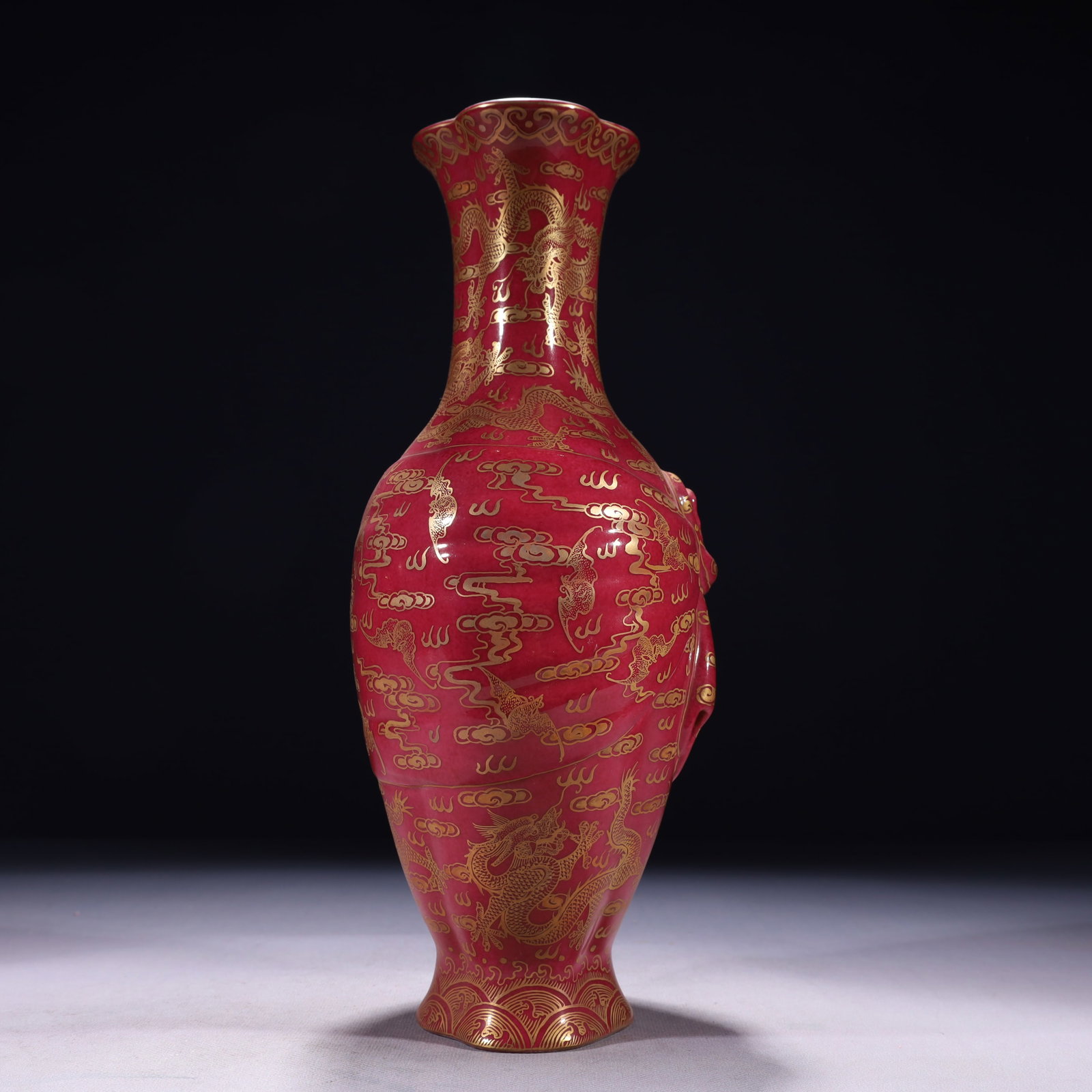 An Exquisite Ruby Red-Glazed Painted Gold Auspicious Cloud and Dragon Pattern Vase - 9