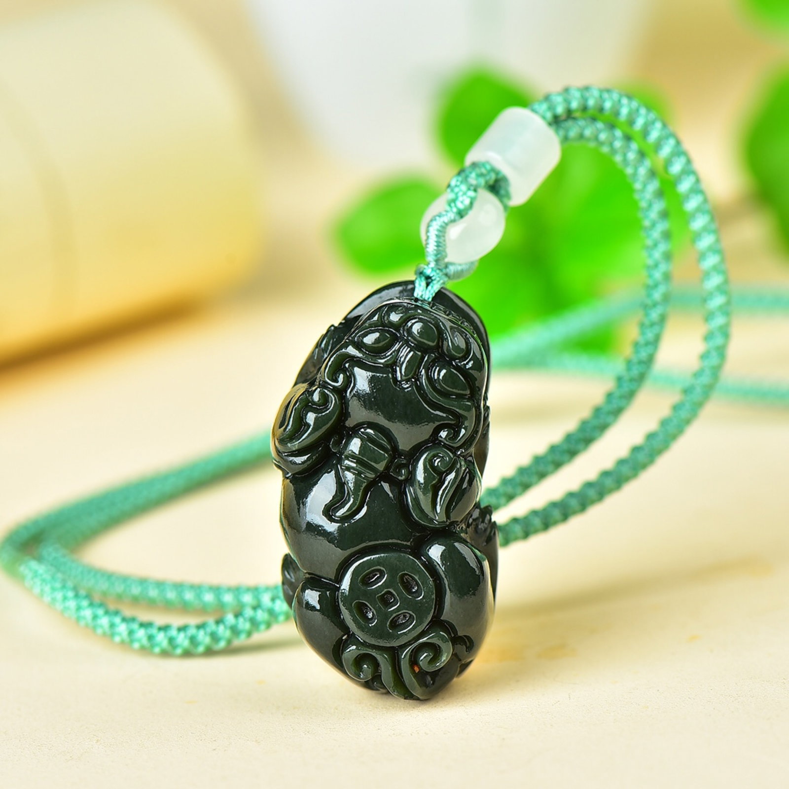 An Exquisite Jasper Wealth-Attracting Creature Pattern Pendant - 2