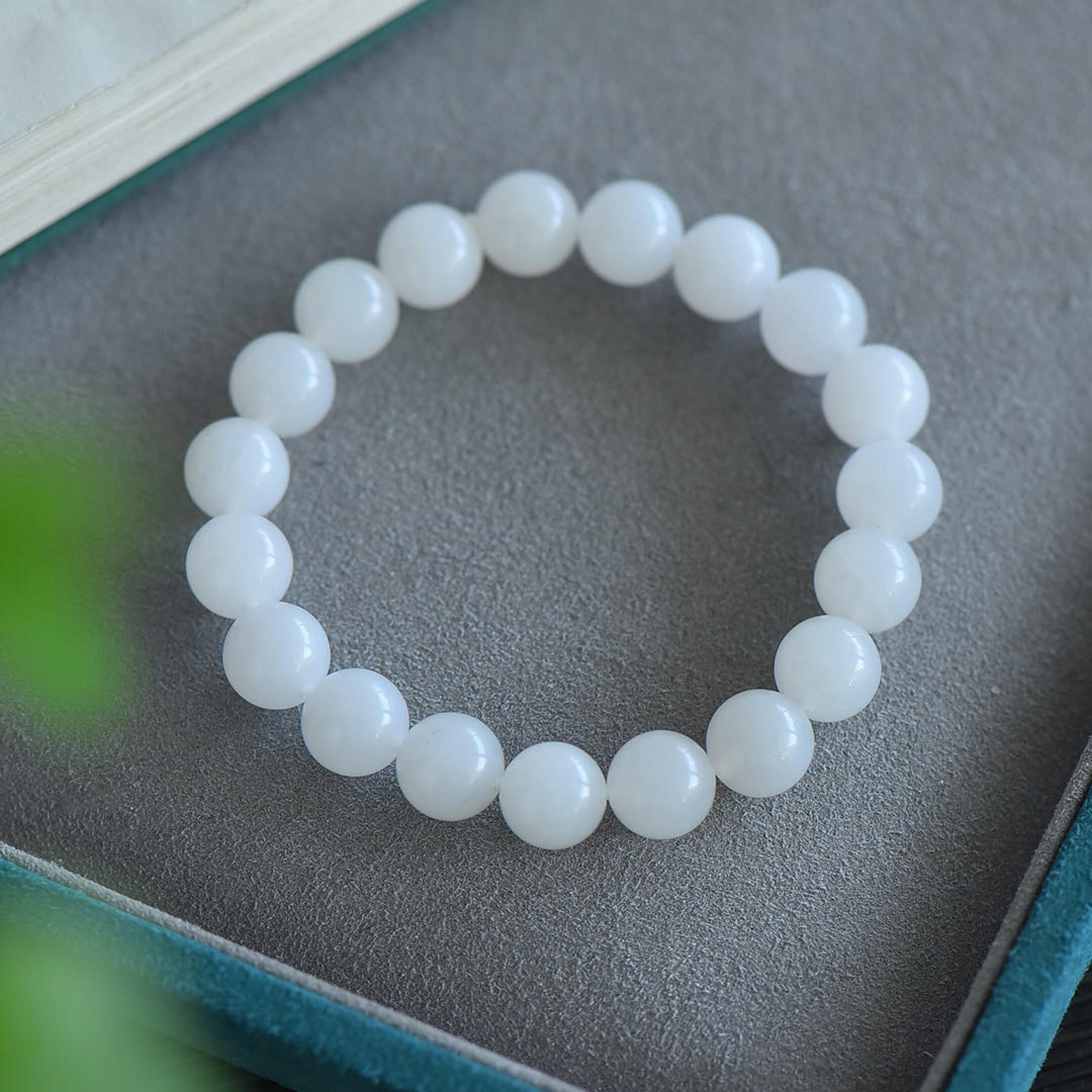 An Exquisite White Jade Bracelets - 4