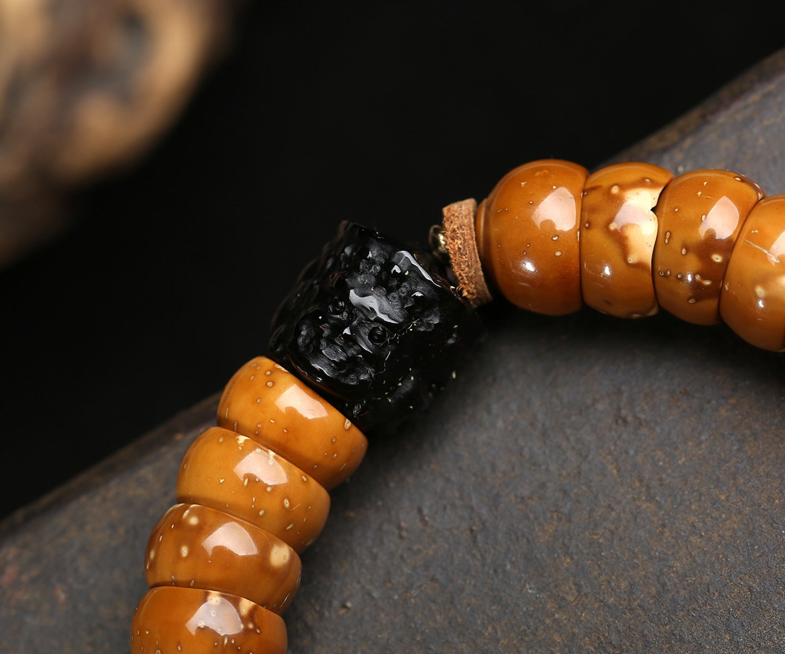 An Exquisite Bodhi Bracelets - 6