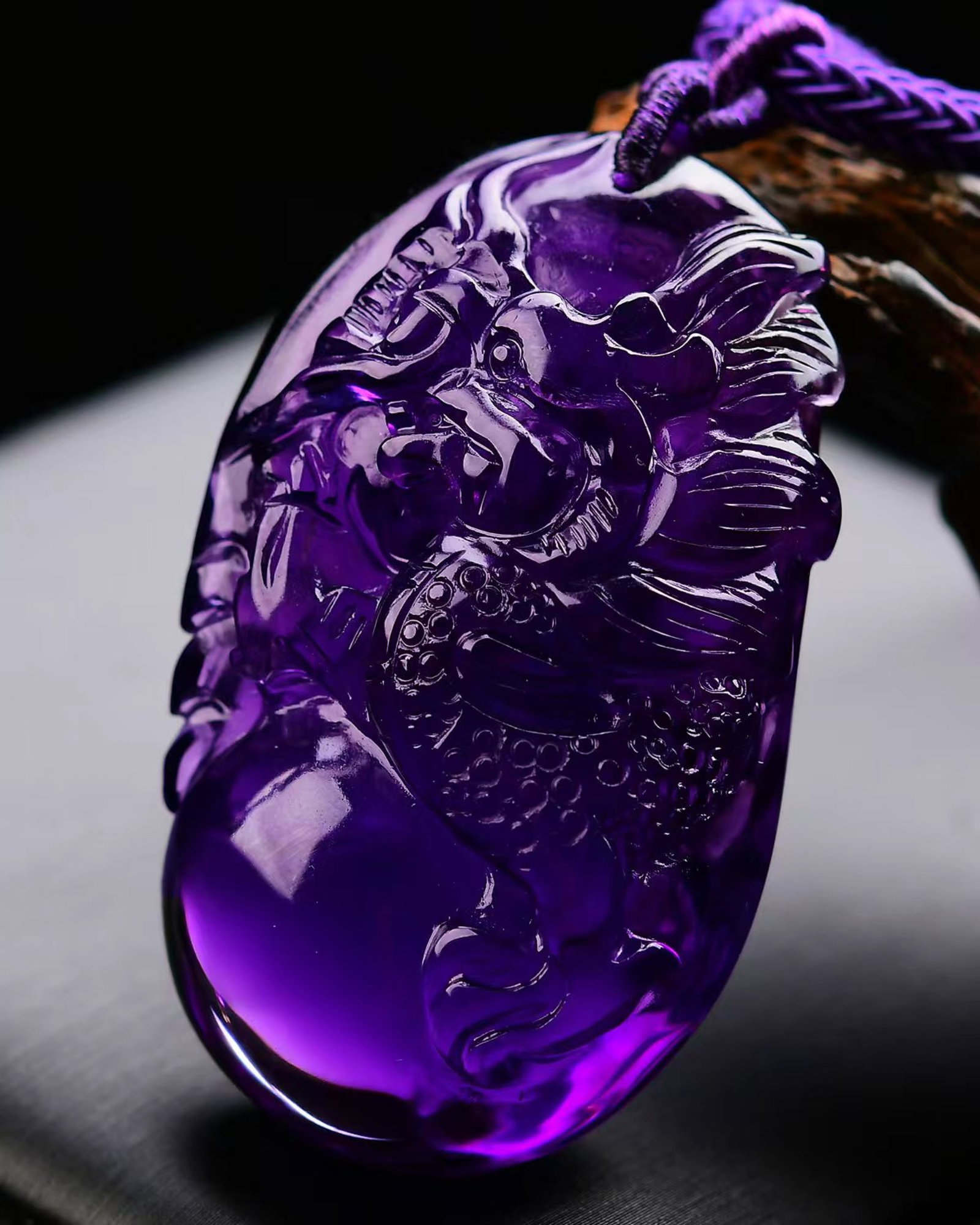 An Exquisite Crystal Dragon Pattern Pendant - 4