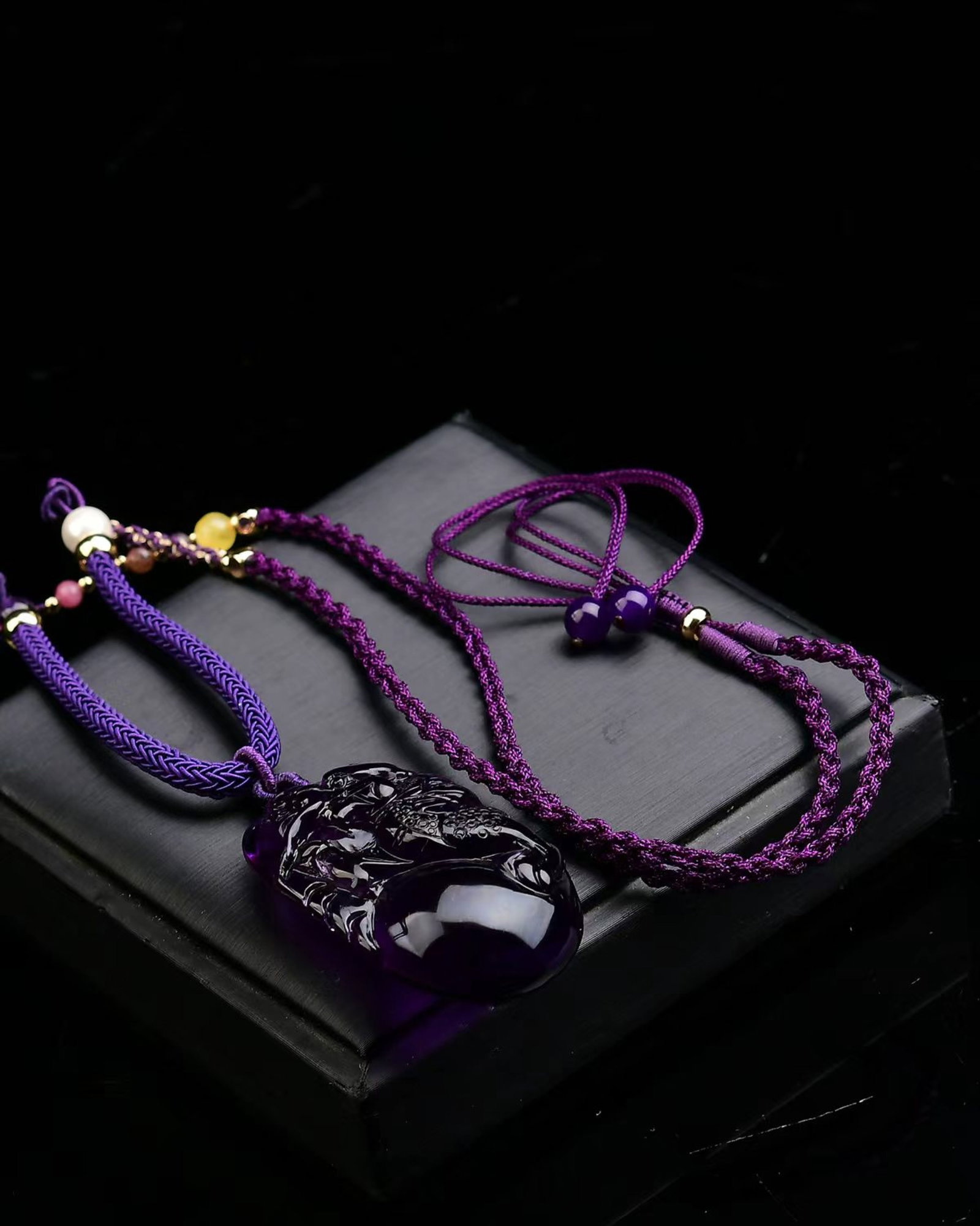 An Exquisite Crystal Dragon Pattern Pendant - 5