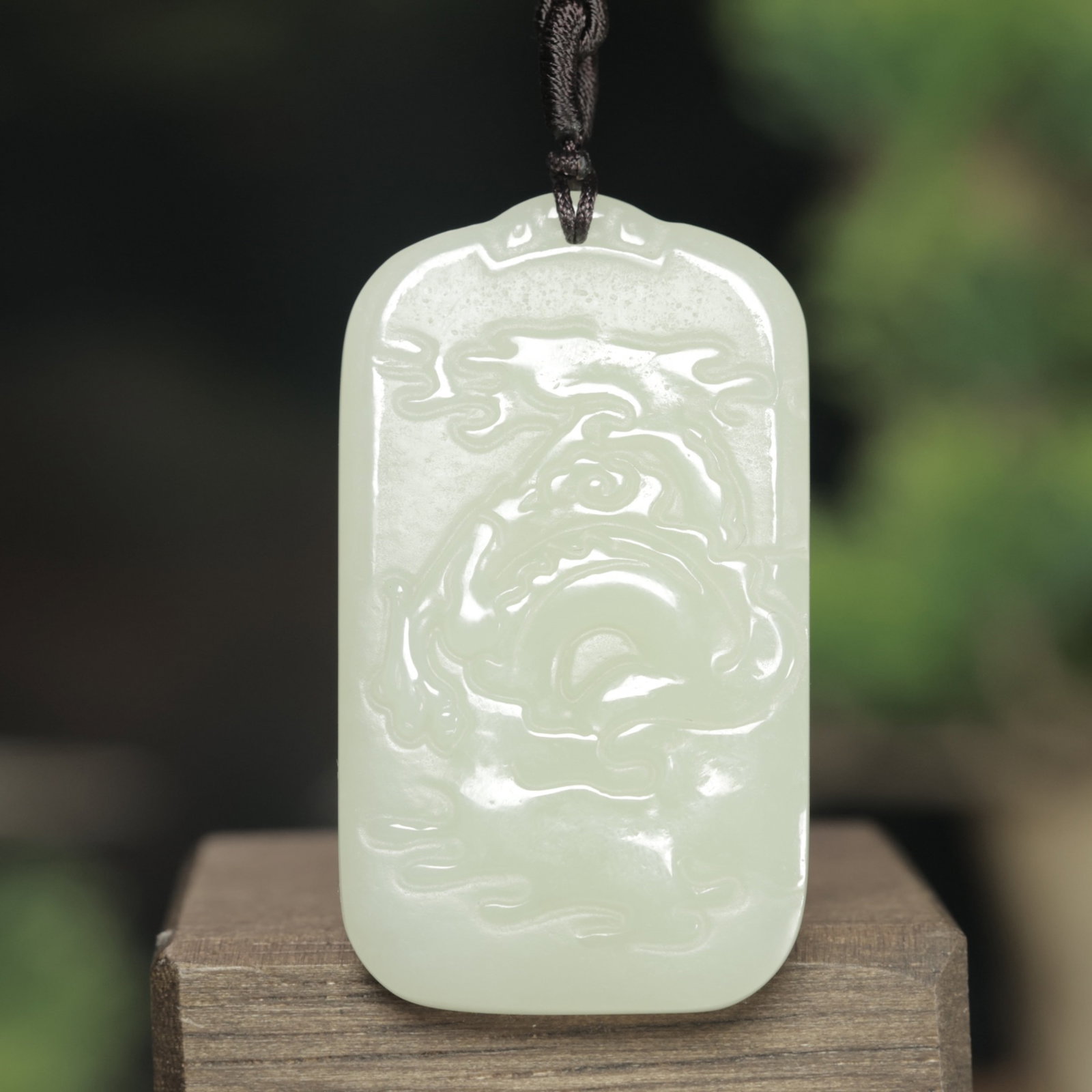 An Exquisite White Jade Dragon Pattern Pendant - 5