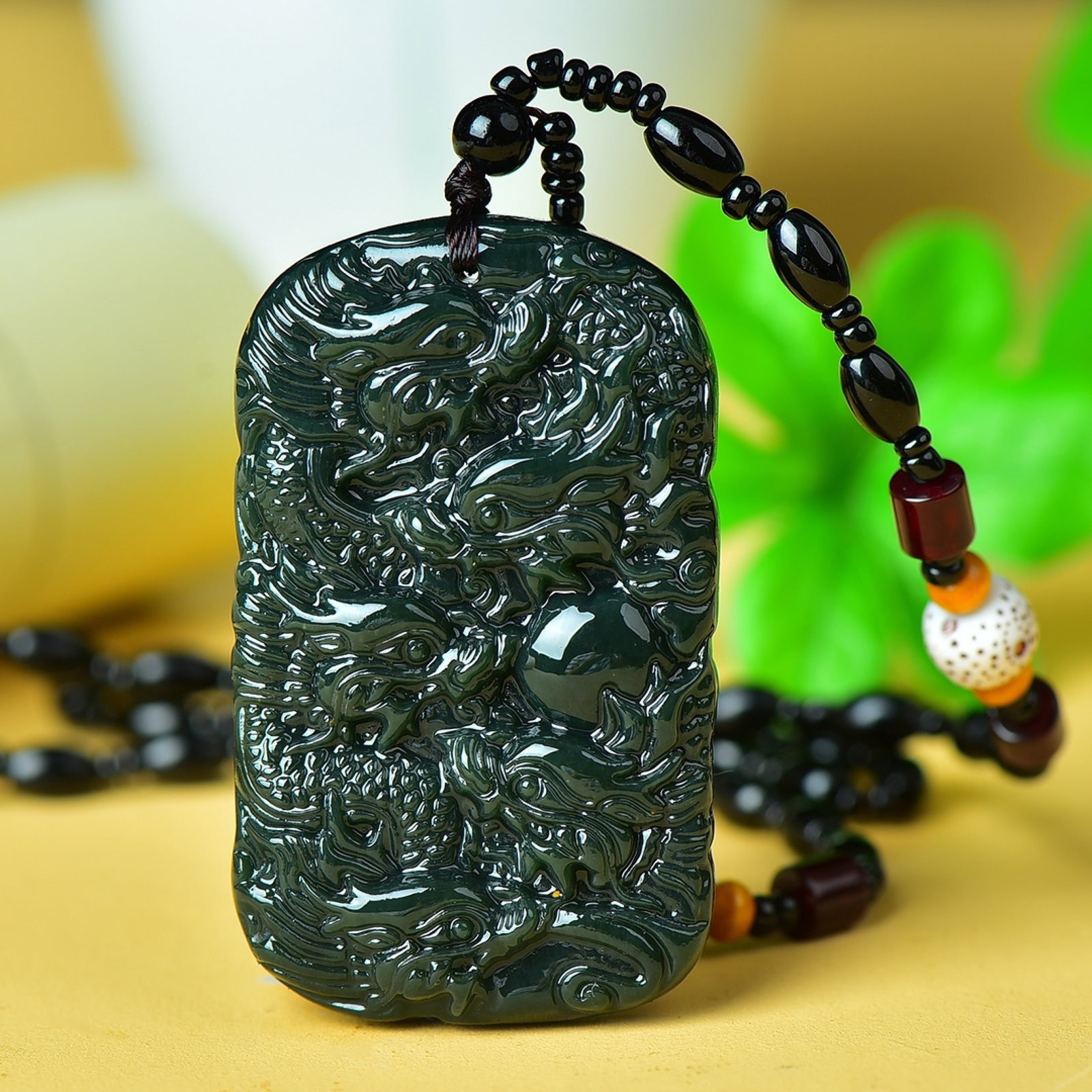 An Exquisite Jasper Dragon Pattern Pendant - 2